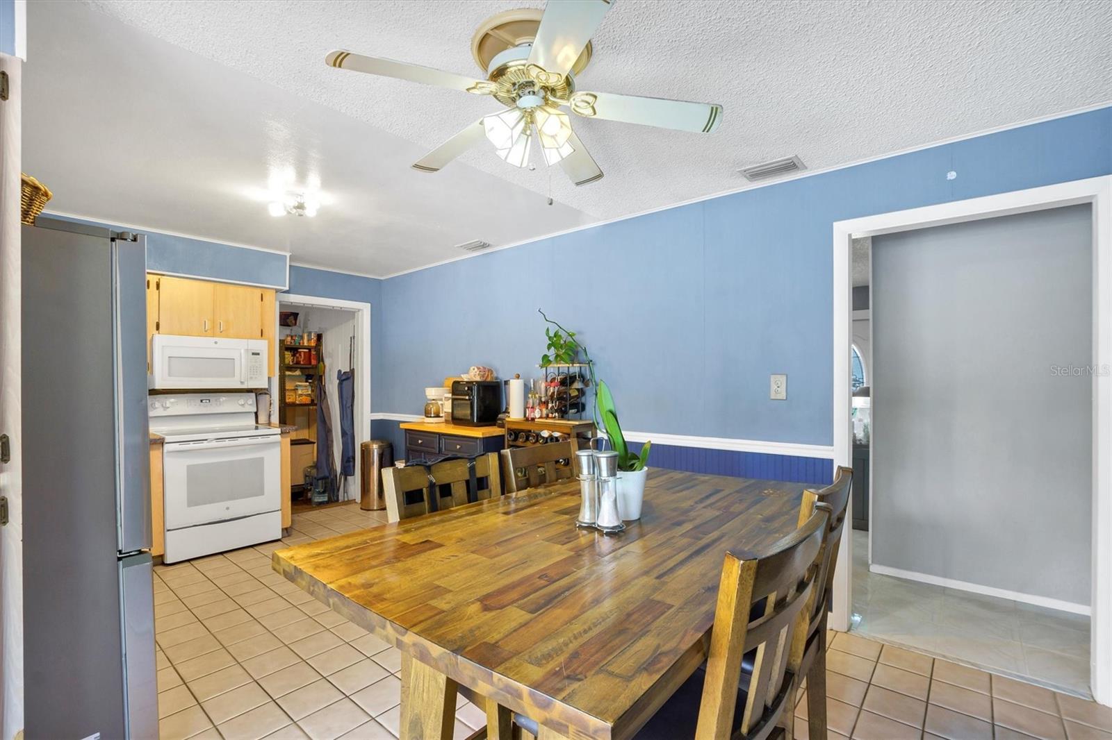 Image 17 of 37 For 517 Marianna Road