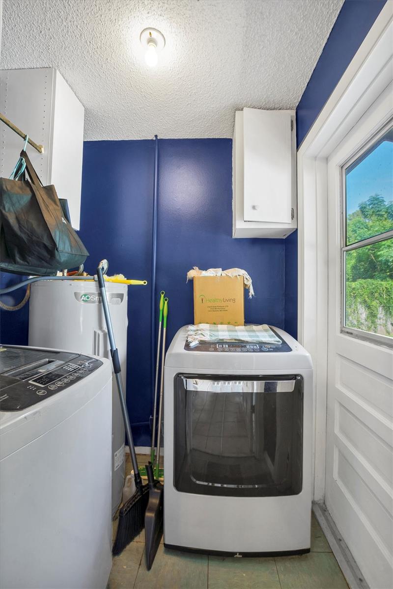 Image 22 of 37 For 517 Marianna Road