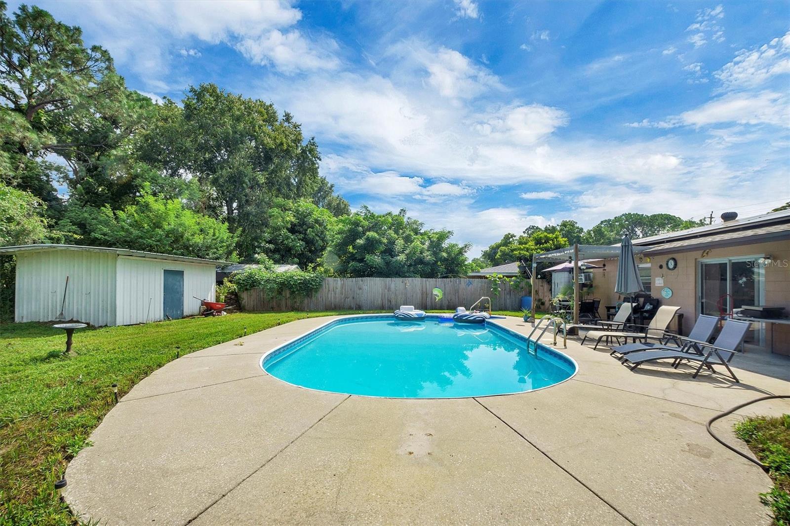 Image 31 of 37 For 517 Marianna Road