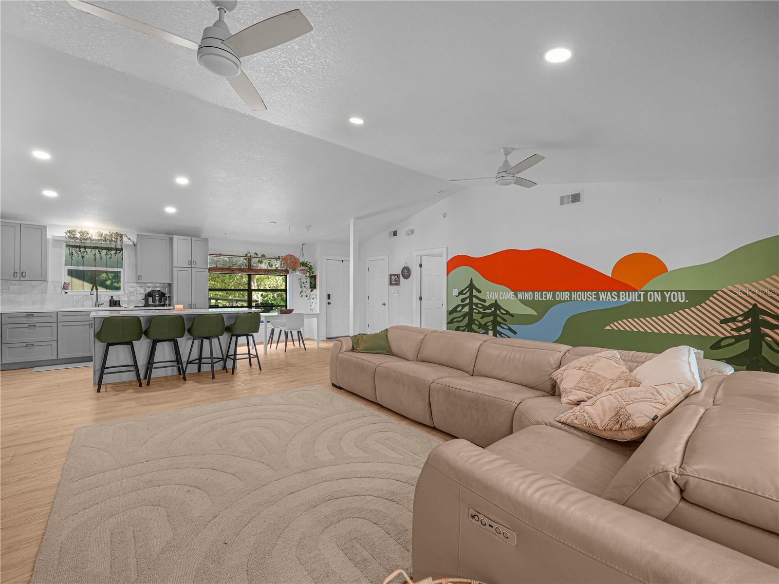 Image 15 of 50 For 6613 Masters Avenue