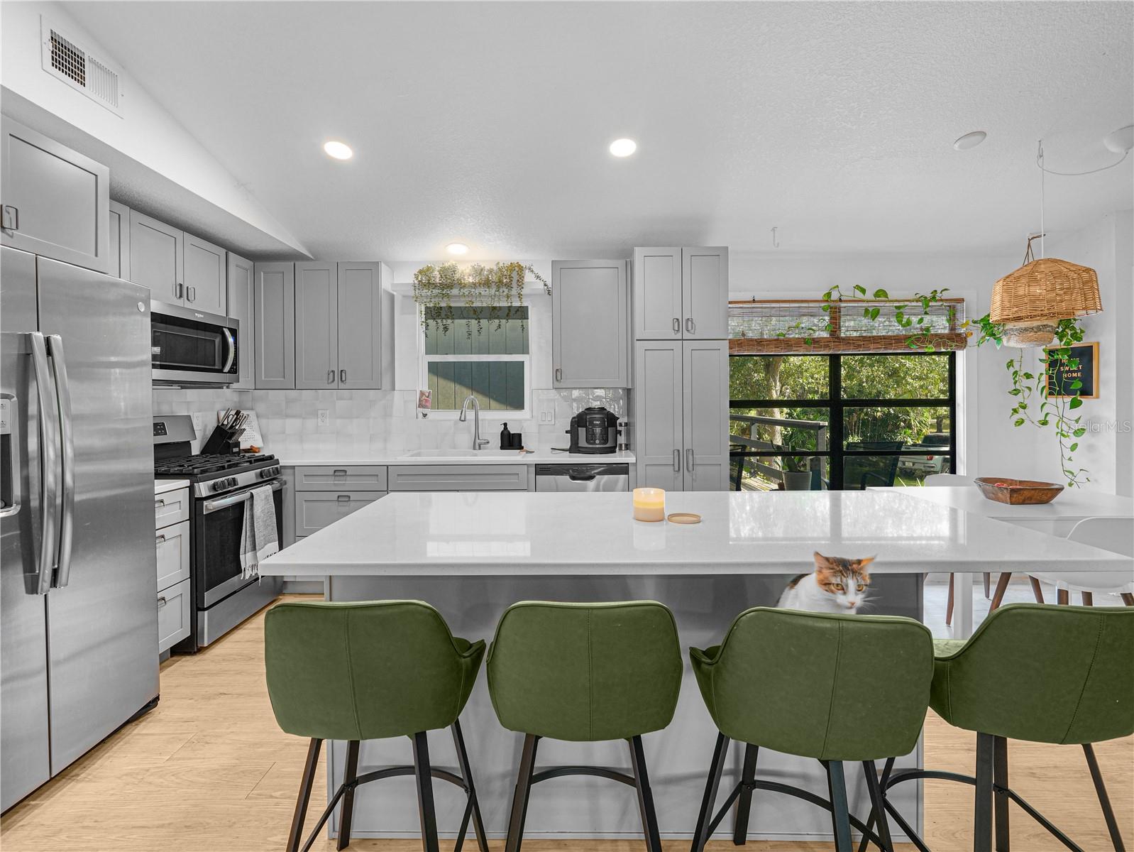 Image 8 of 50 For 6613 Masters Avenue