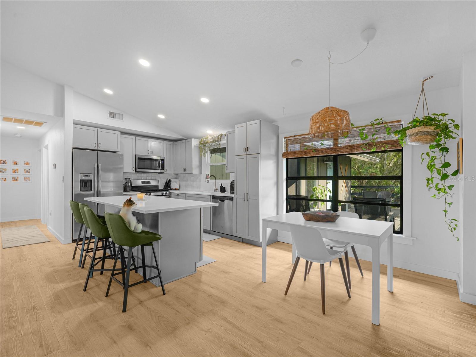 Image 9 of 50 For 6613 Masters Avenue