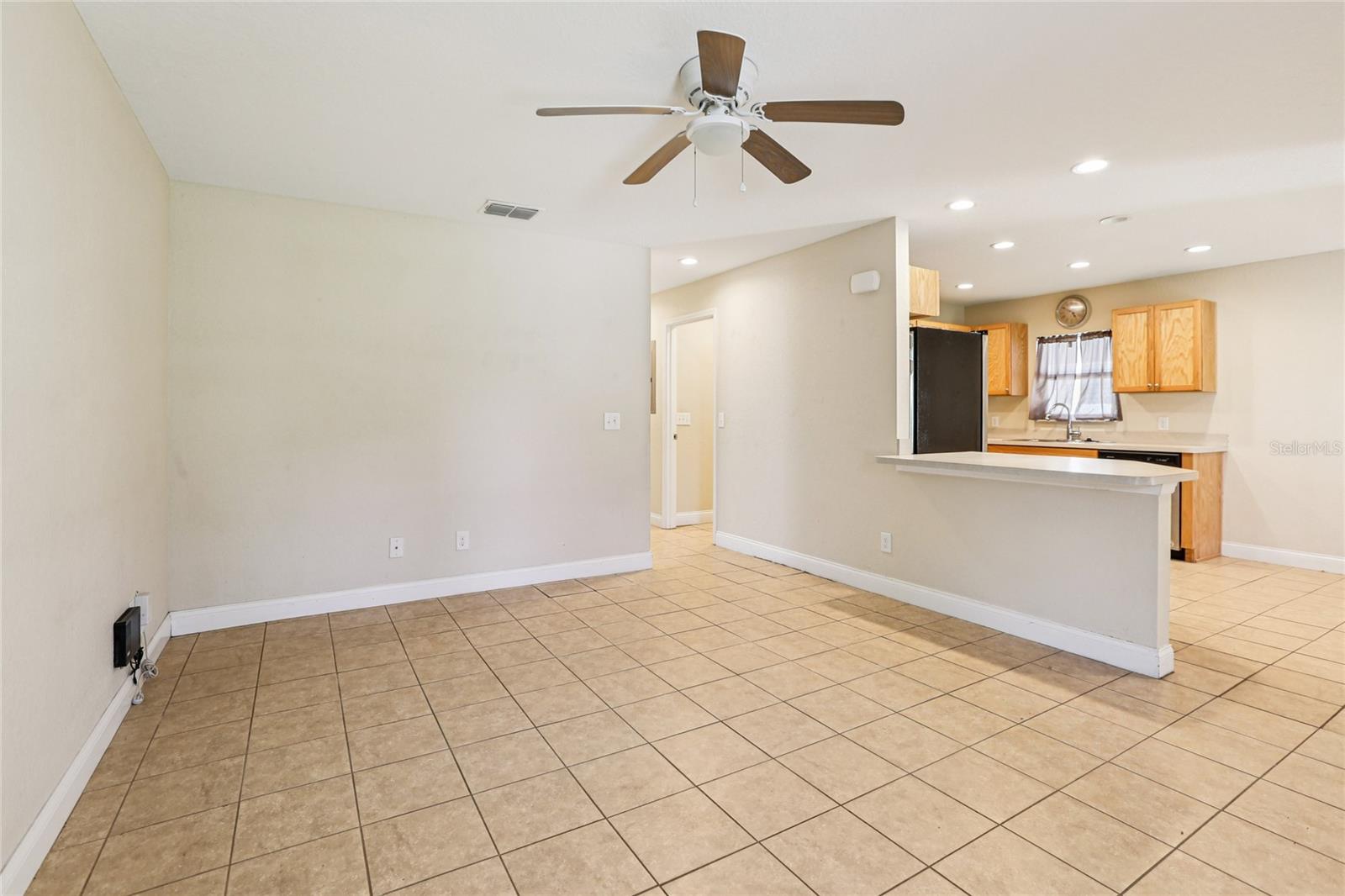 Image 11 of 34 For 340 Stanford Street
