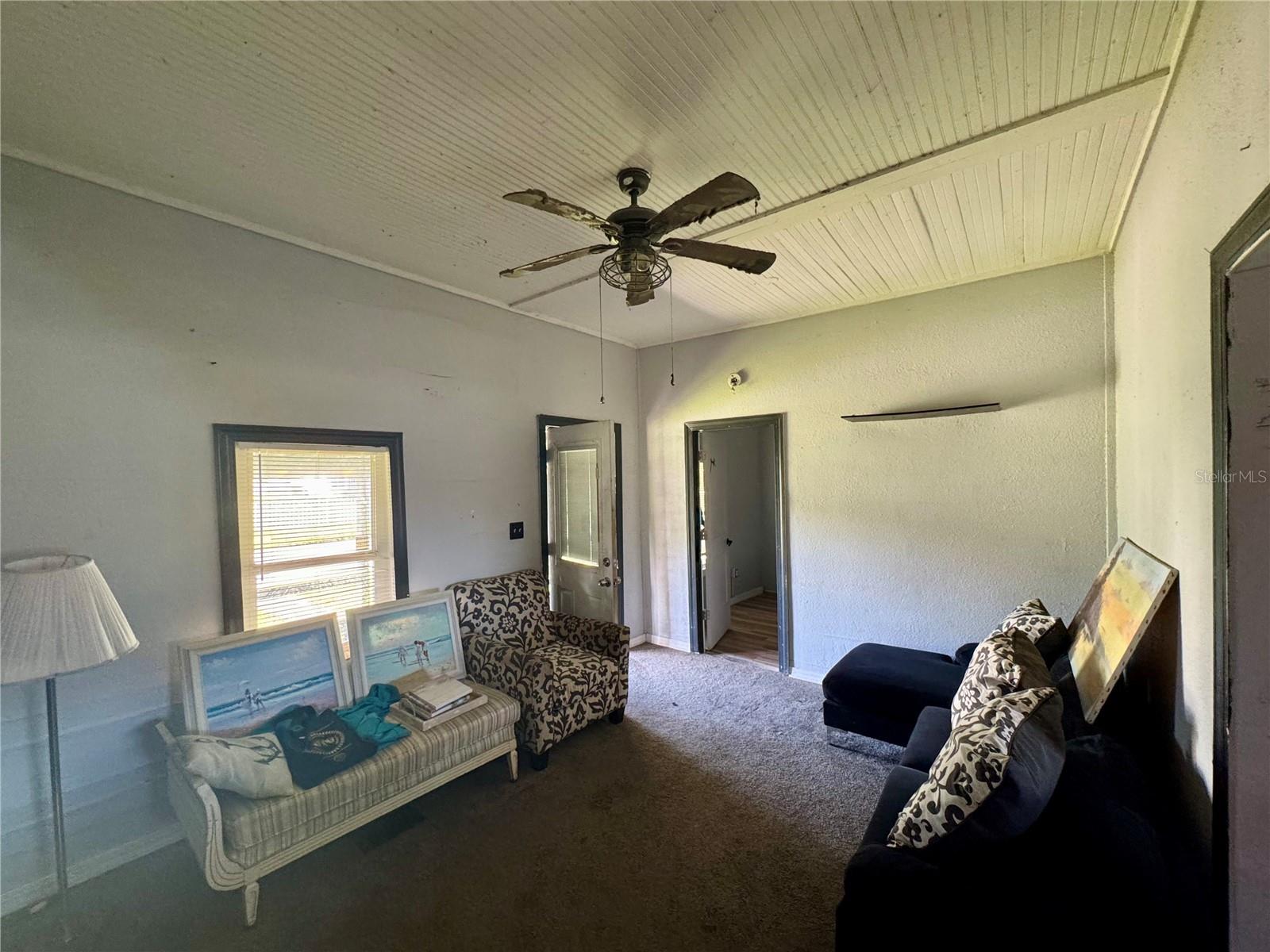 Image 11 of 34 For 317 8th Street