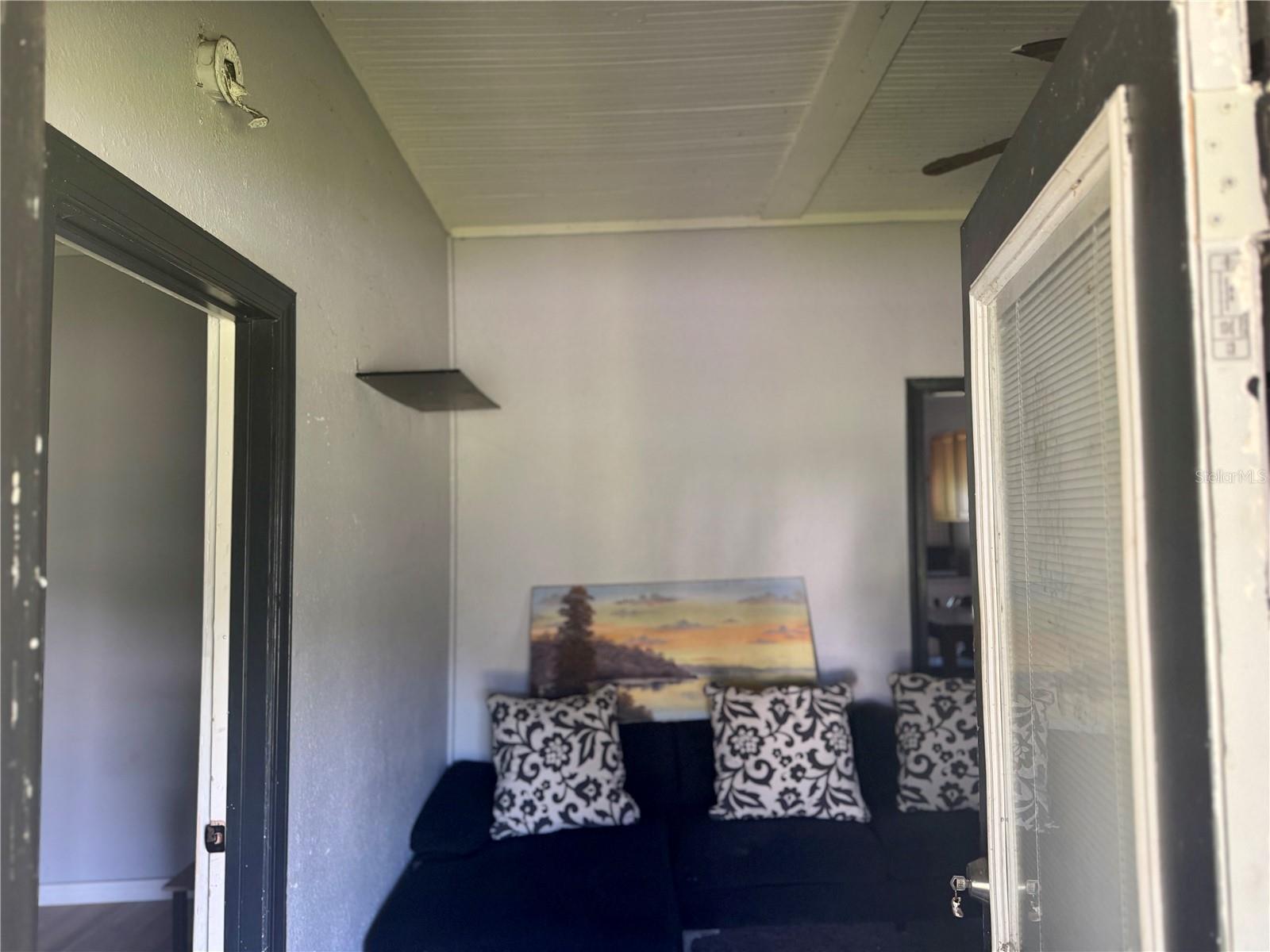 Image 9 of 34 For 317 8th Street