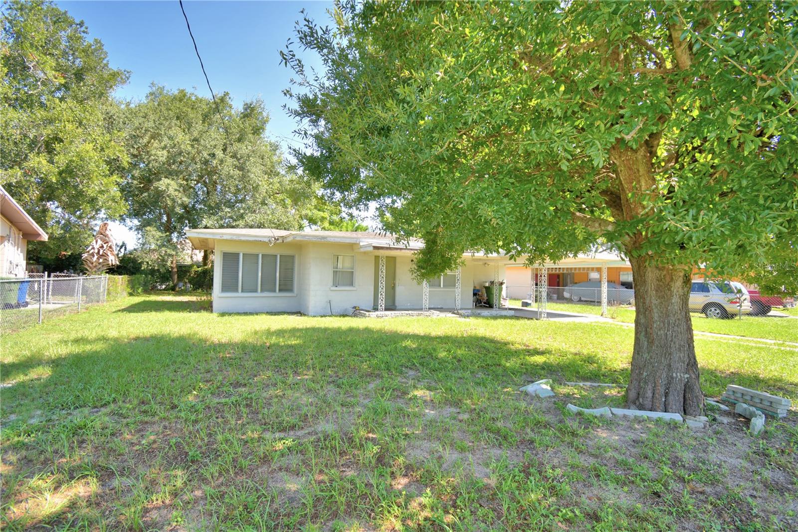 Image 2 of 37 For 950 Avenue O Ne