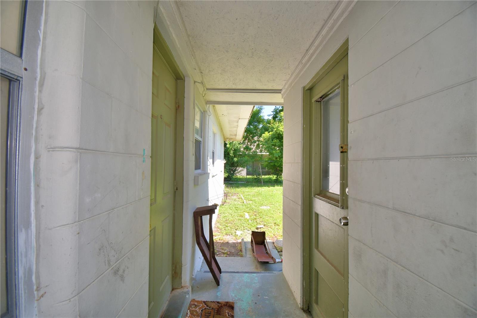 Image 31 of 37 For 950 Avenue O Ne
