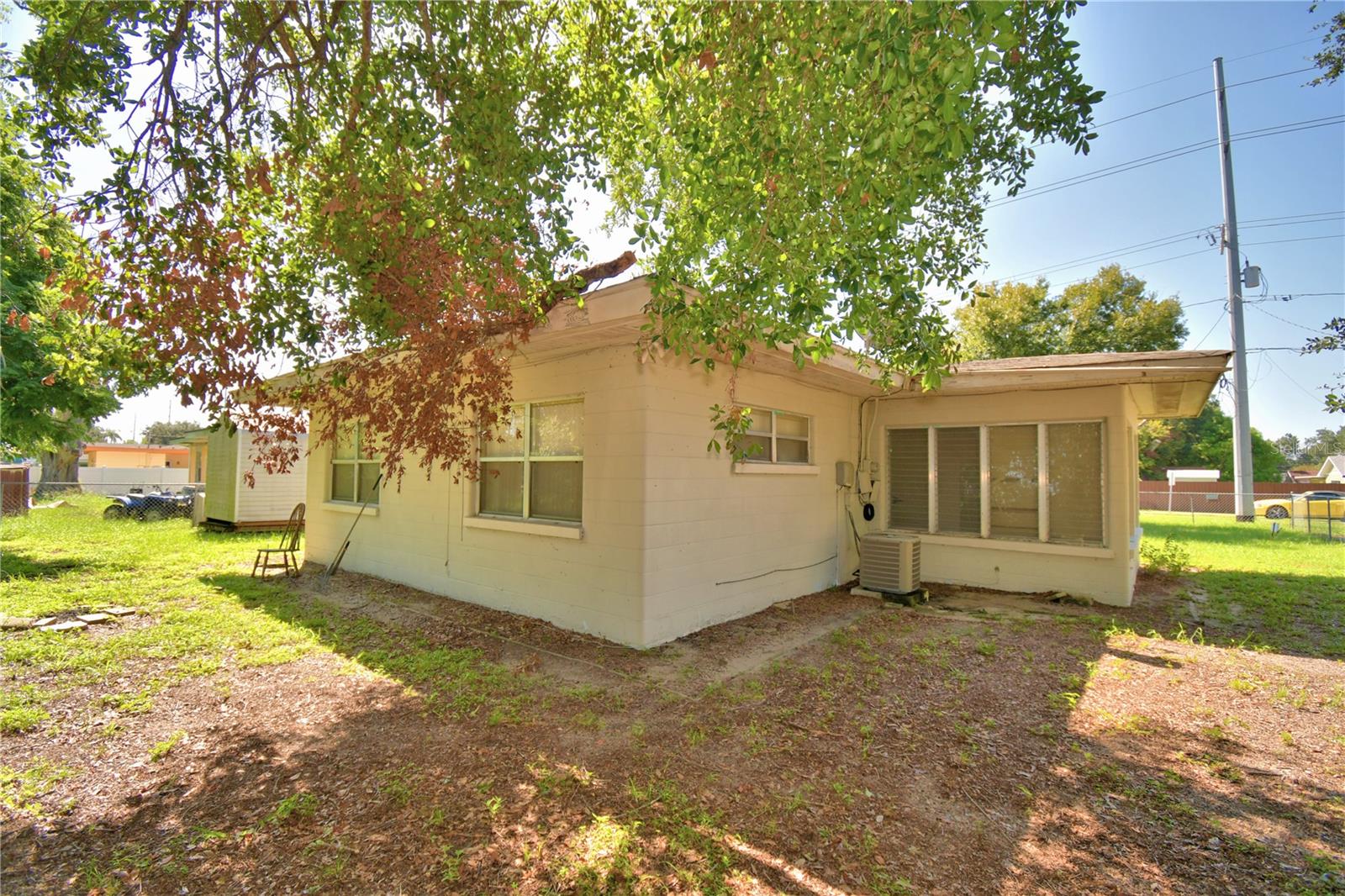 Image 33 of 37 For 950 Avenue O Ne