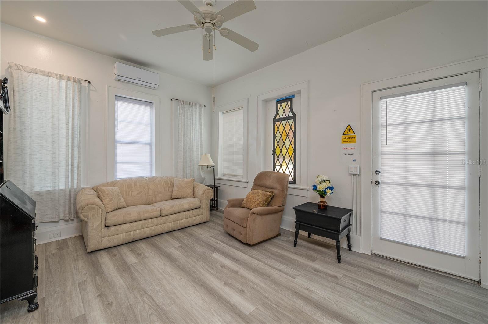 Image 21 of 43 For 409 21st Street Sw