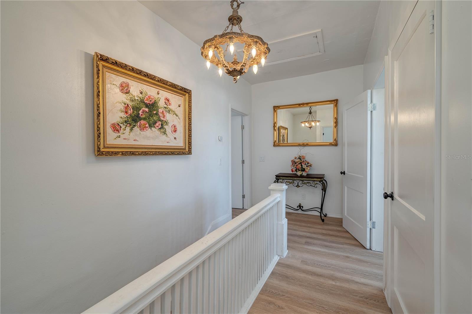 Image 23 of 43 For 409 21st Street Sw
