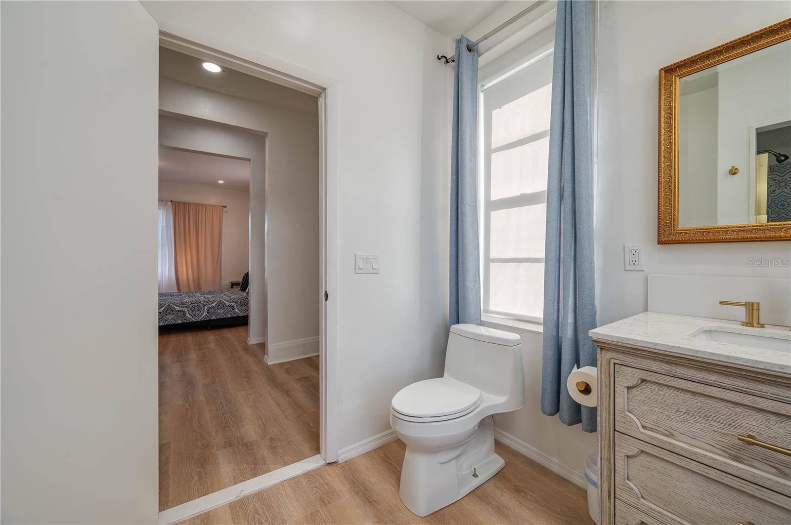 Image 29 of 43 For 409 21st Street Sw