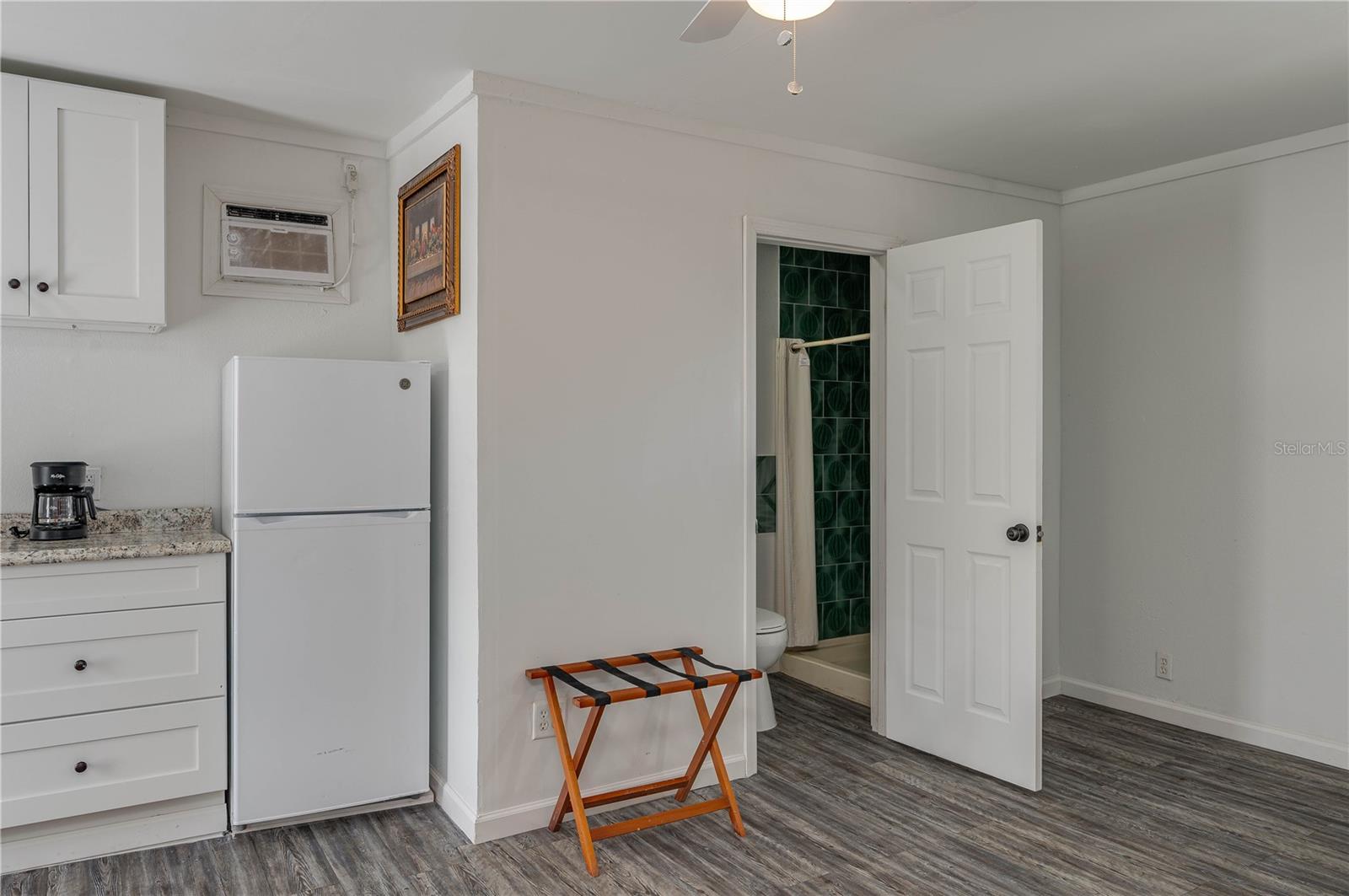 Image 39 of 43 For 409 21st Street Sw