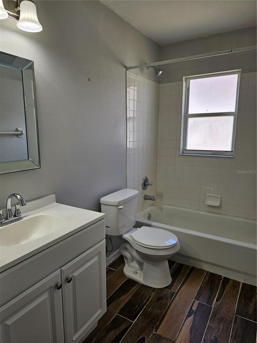 Image 17 of 21 For 144 Brad Cir