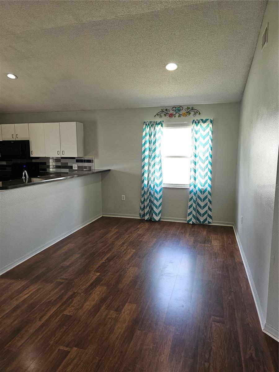 Image 7 of 21 For 144 Brad Cir