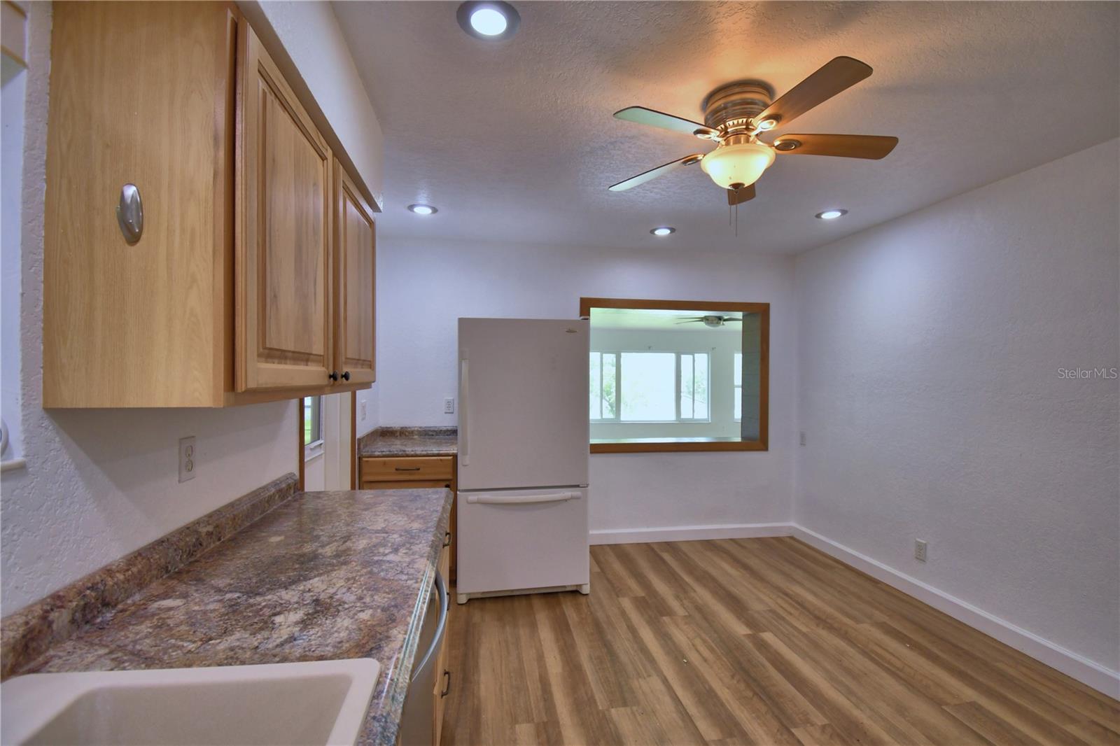 Image 19 of 68 For 1380 Lucerne Loop Road Ne
