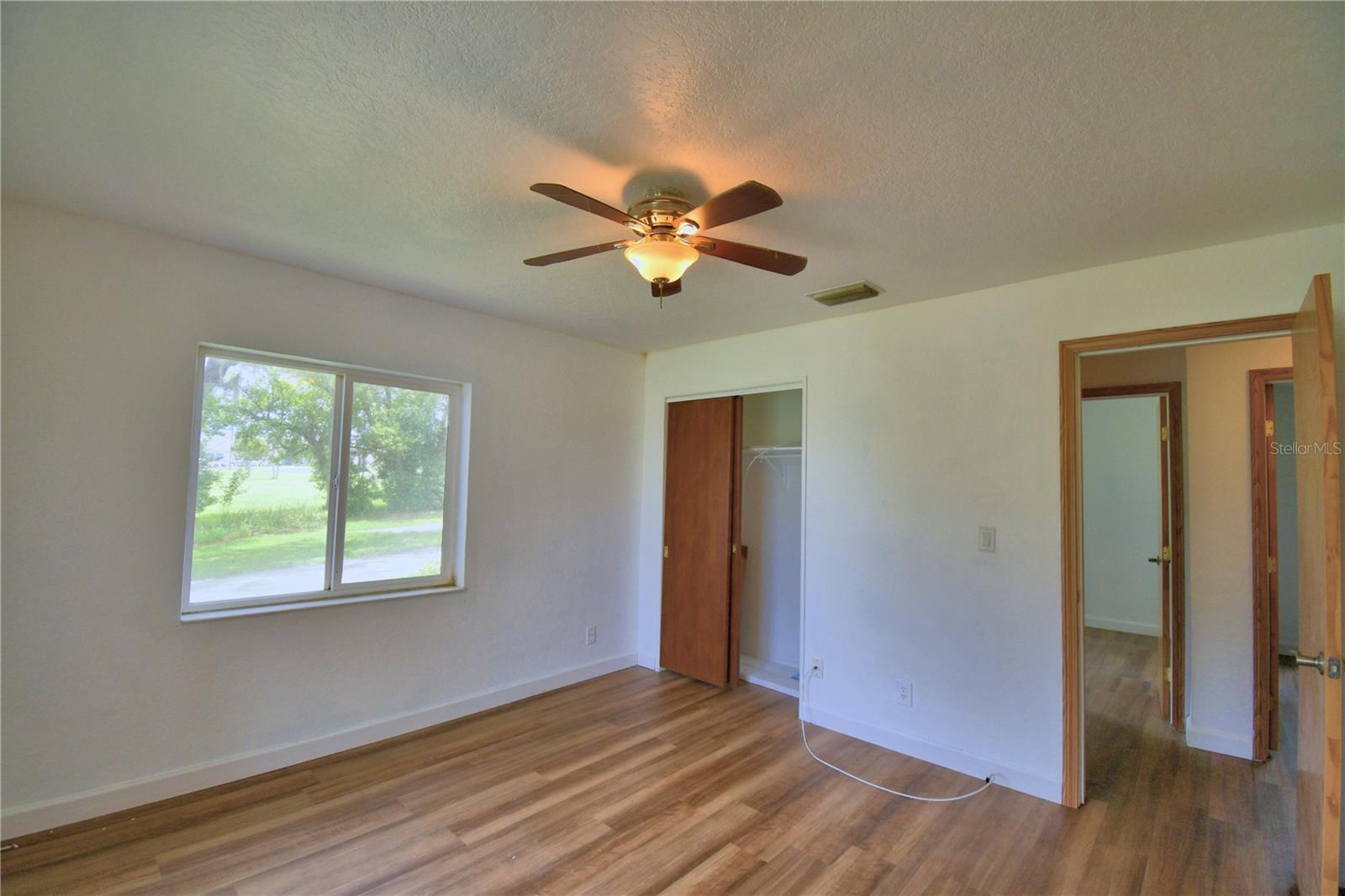 Image 21 of 68 For 1380 Lucerne Loop Road Ne