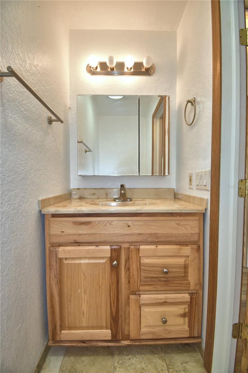 Image 33 of 68 For 1380 Lucerne Loop Road Ne