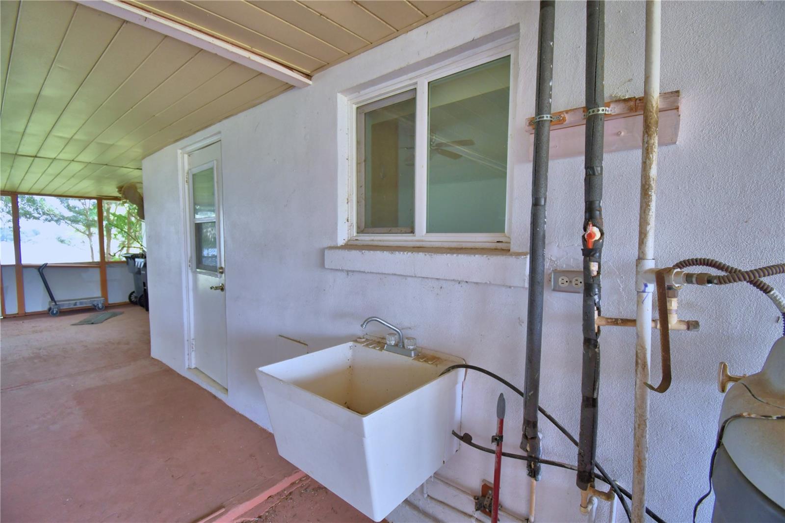 Image 50 of 68 For 1380 Lucerne Loop Road Ne