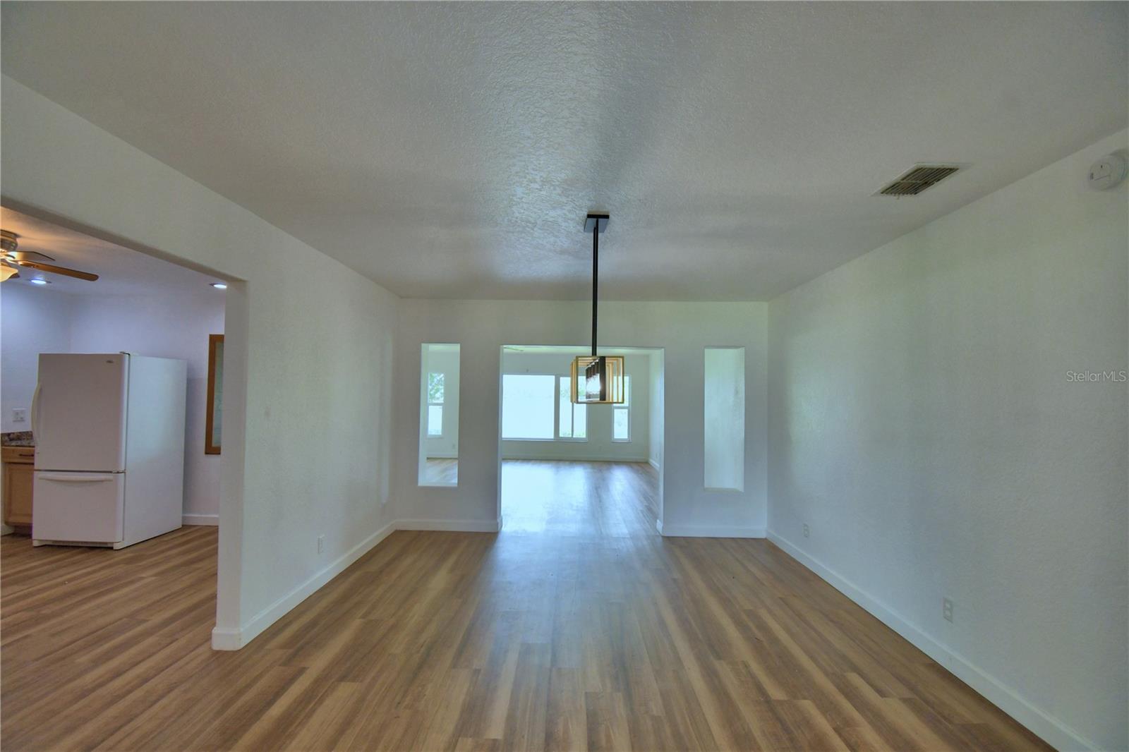 Image 9 of 68 For 1380 Lucerne Loop Road Ne