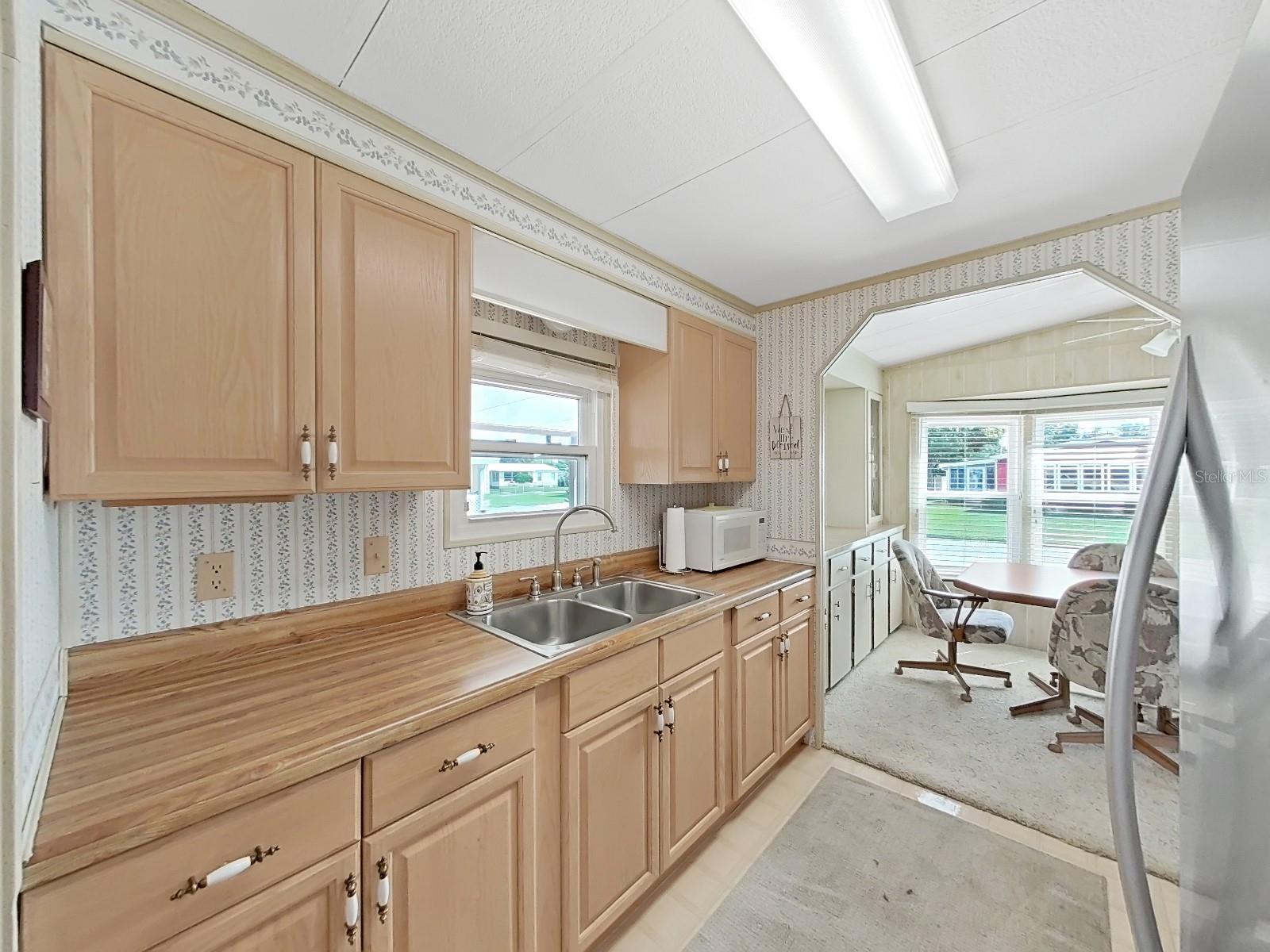 Image 11 of 45 For 4909 Foxwood Lake Dr