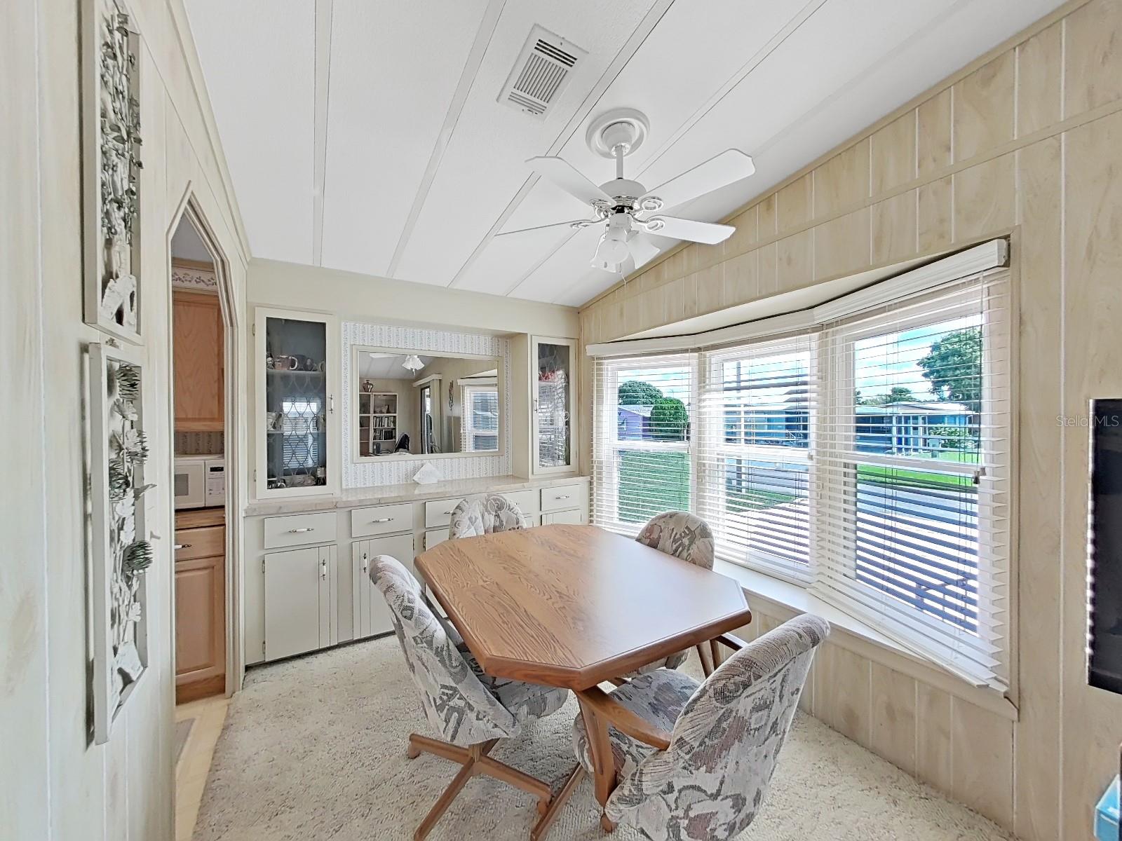 Image 14 of 45 For 4909 Foxwood Lake Dr