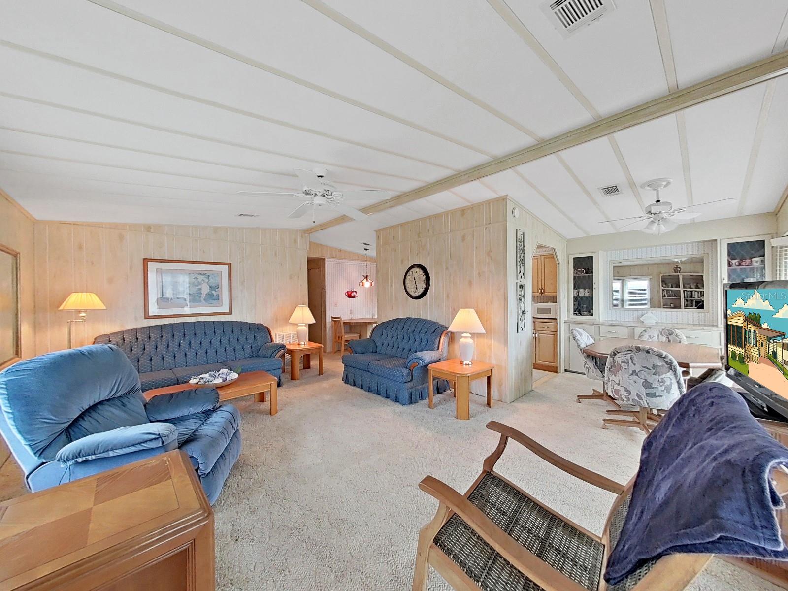 Image 18 of 45 For 4909 Foxwood Lake Dr
