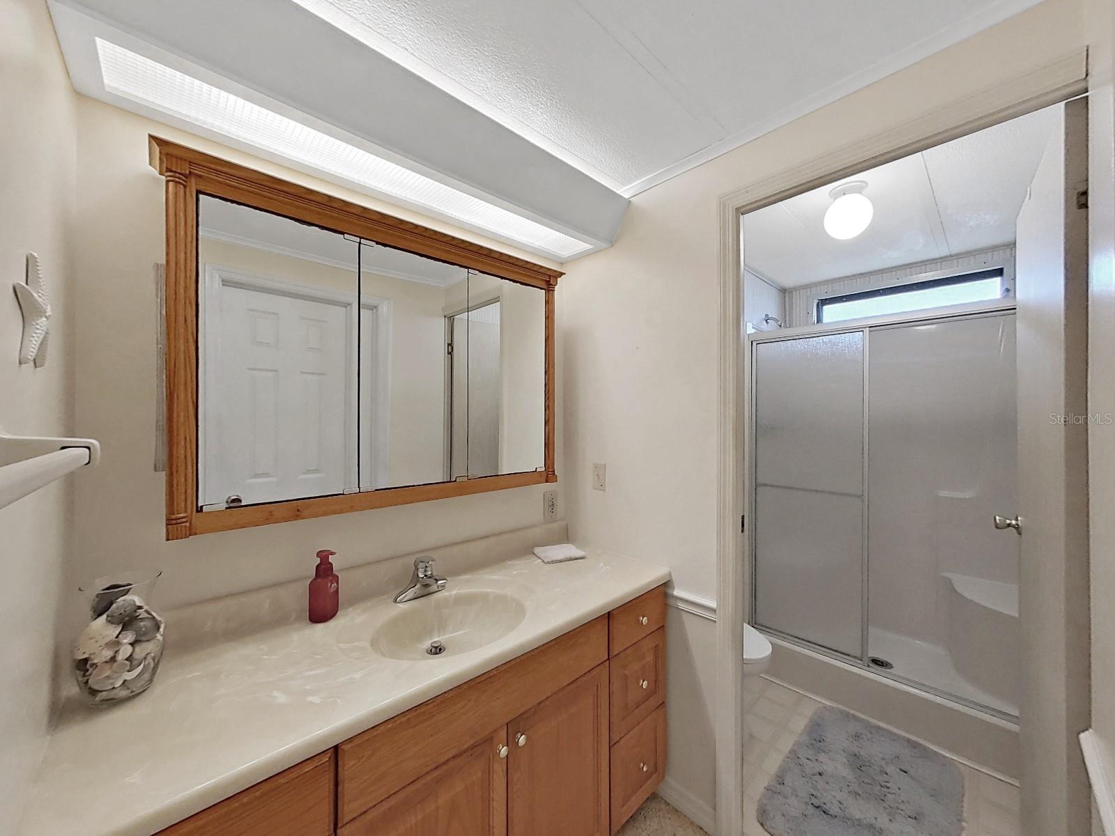 Image 22 of 45 For 4909 Foxwood Lake Dr