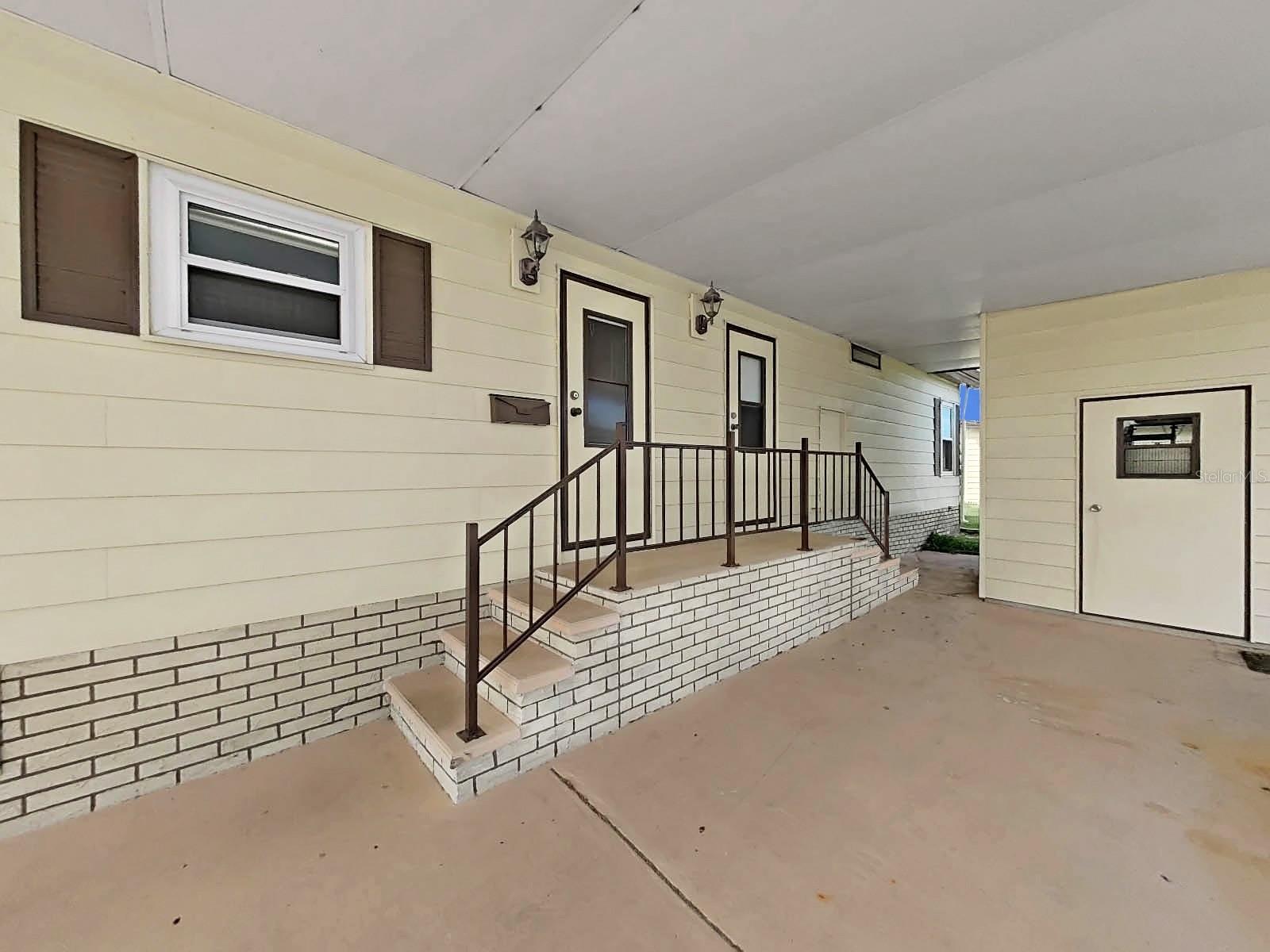 Image 5 of 45 For 4909 Foxwood Lake Dr