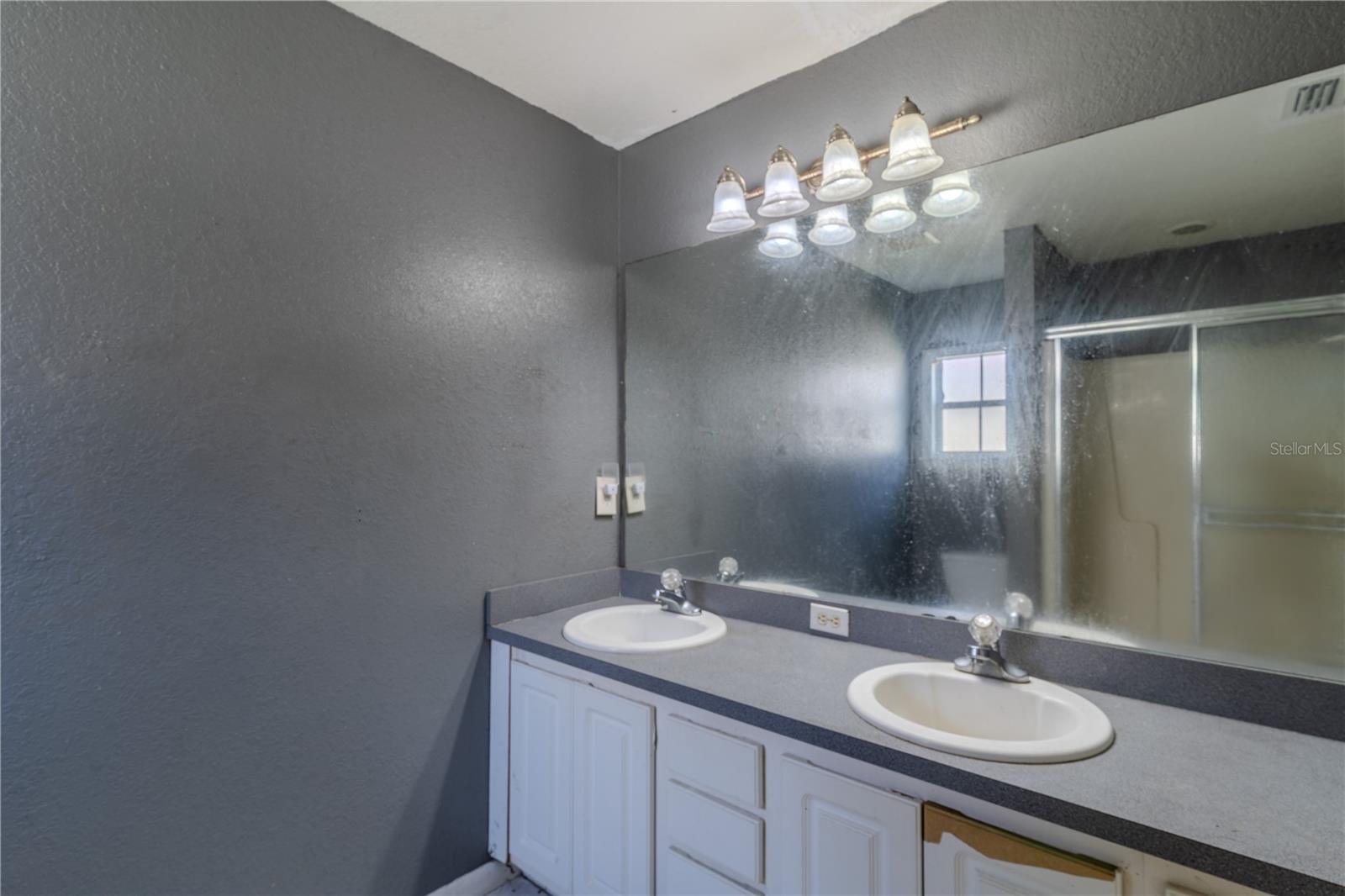 Image 16 of 26 For 148 Madalyn Court
