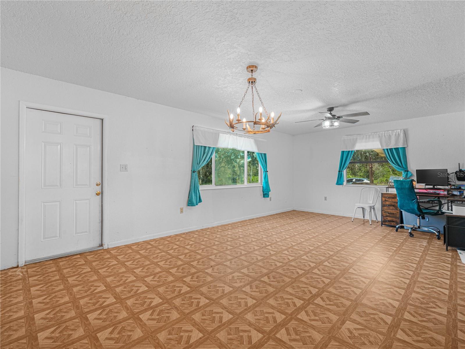 Image 6 of 14 For 4836 Cr 665  