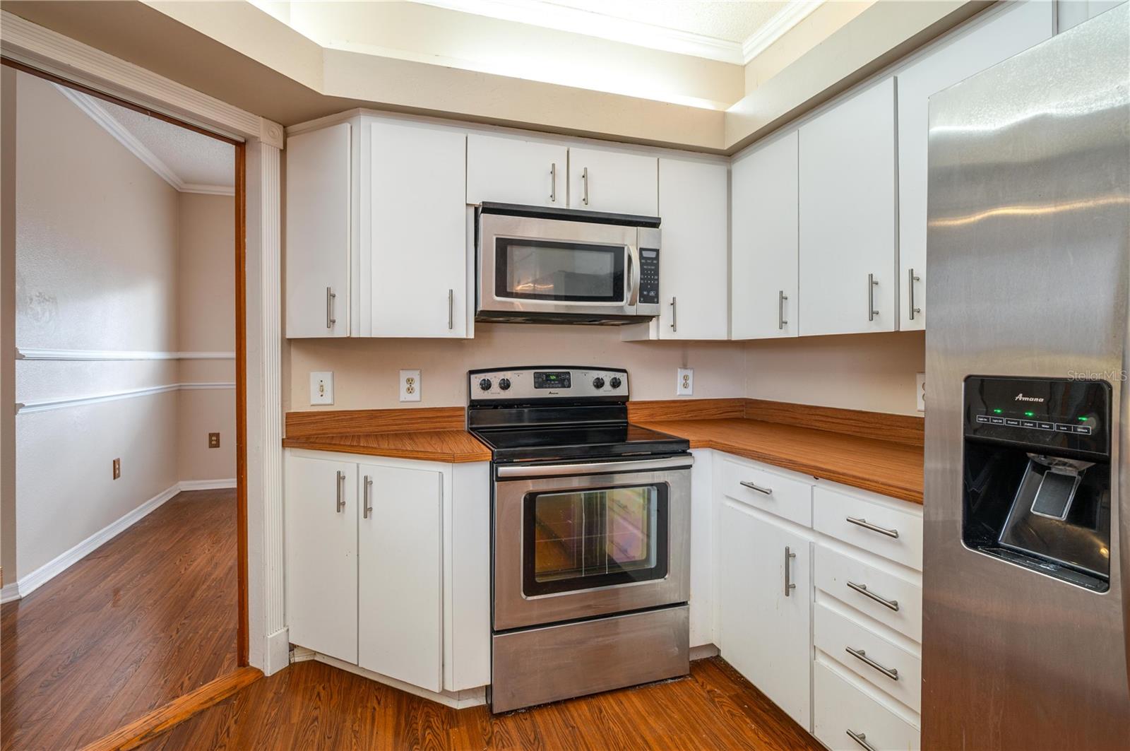 Image 11 of 39 For 8526 Cherry Hill Drive