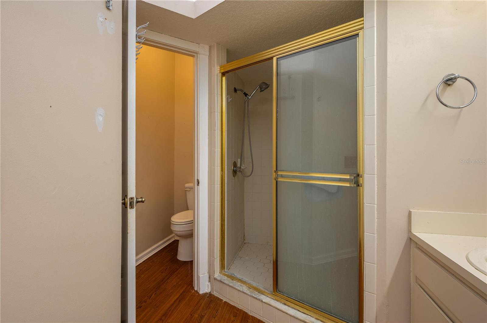 Image 19 of 39 For 8526 Cherry Hill Drive