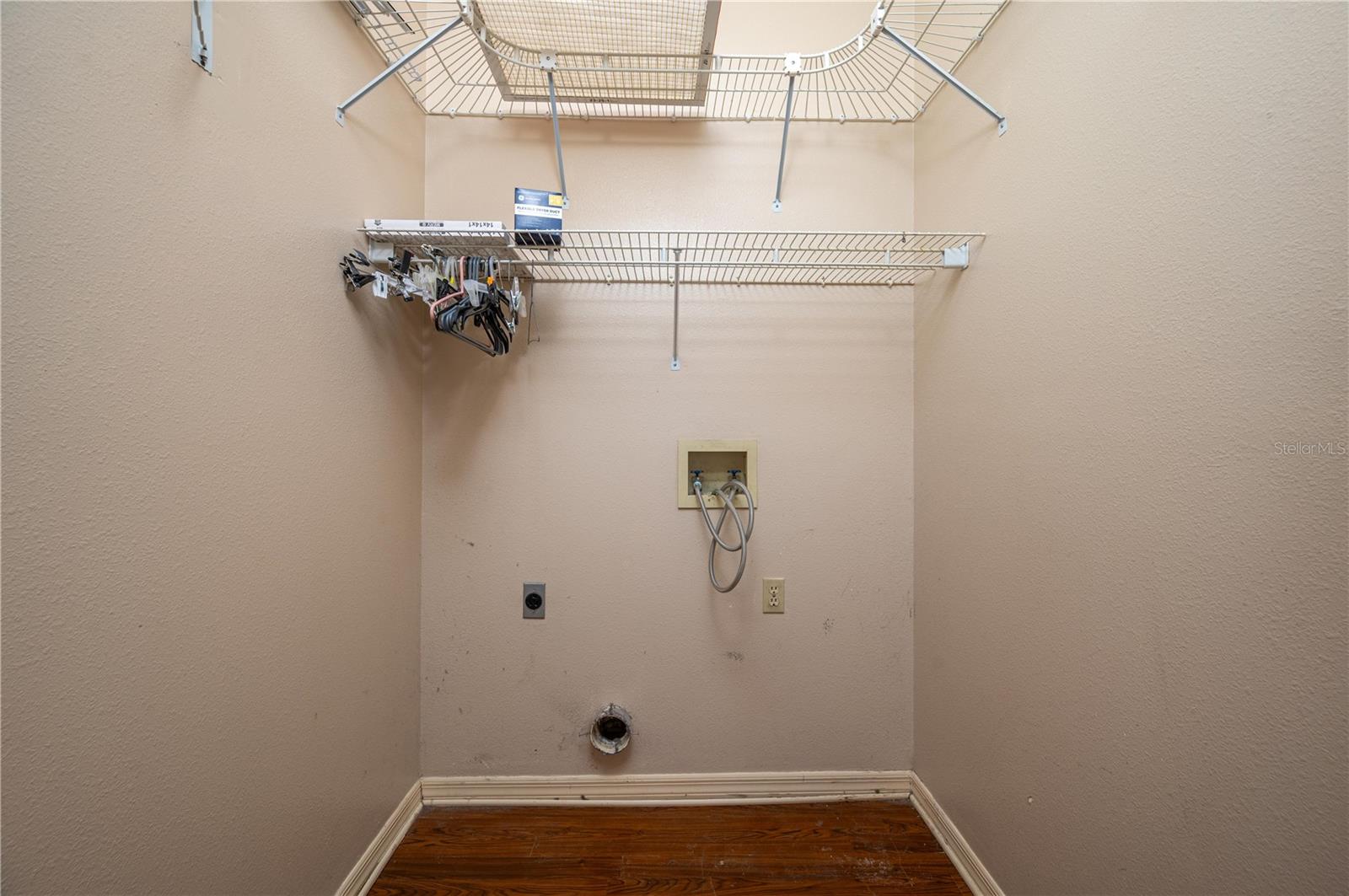 Image 27 of 39 For 8526 Cherry Hill Drive