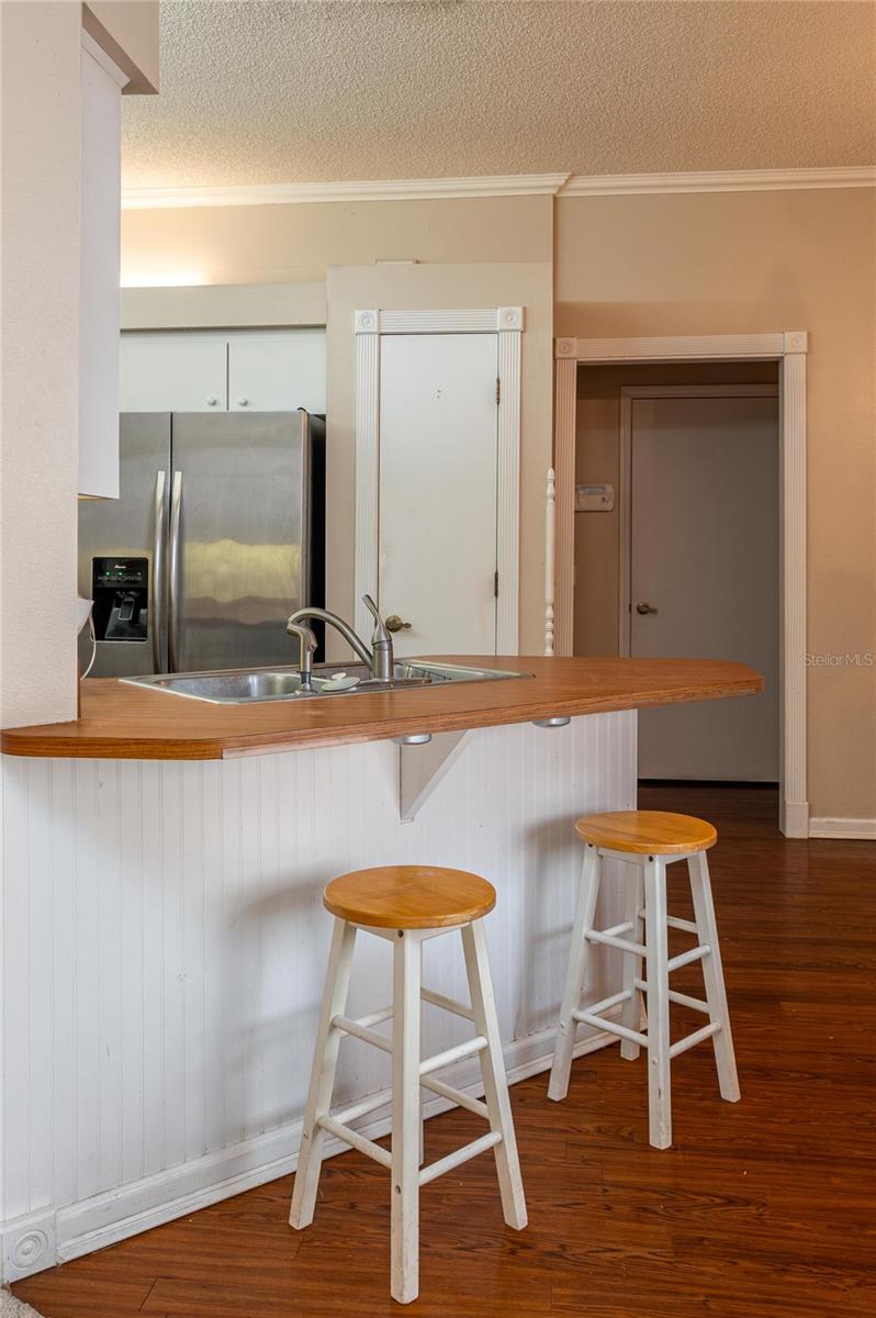 Image 6 of 39 For 8526 Cherry Hill Drive