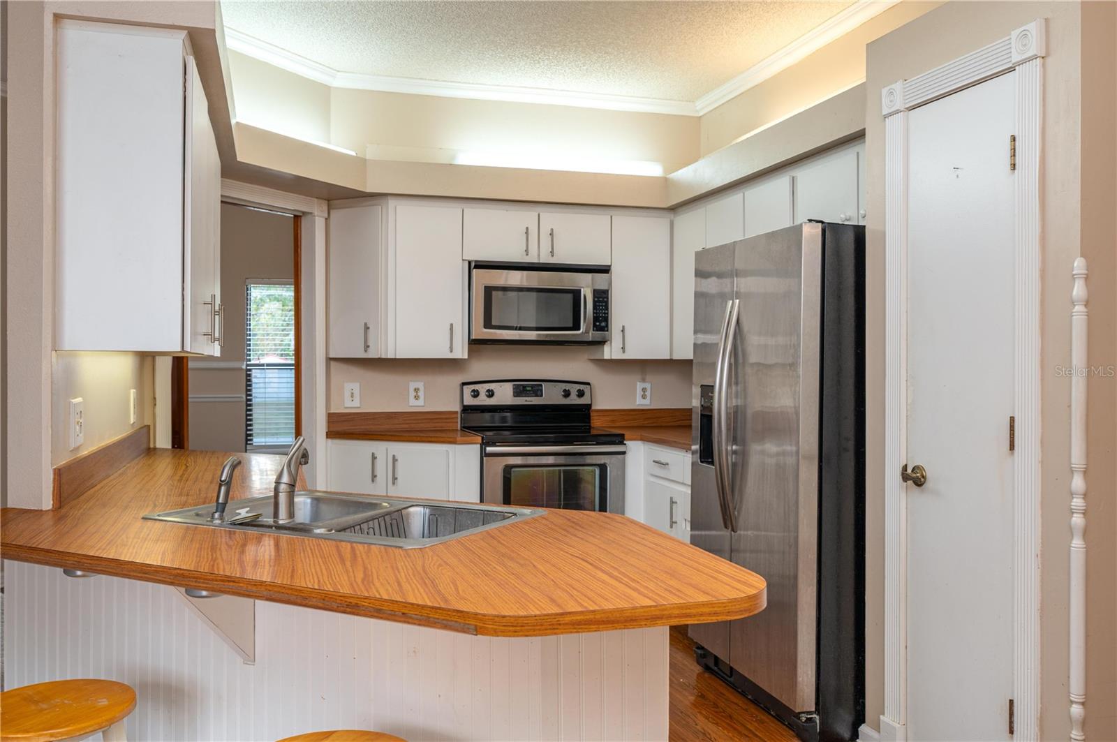 Image 8 of 39 For 8526 Cherry Hill Drive