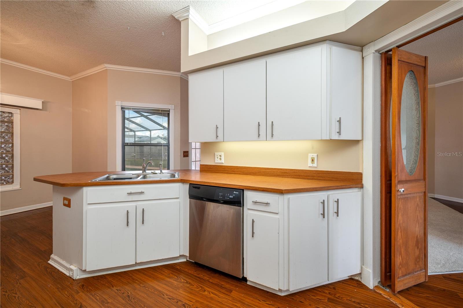 Image 9 of 39 For 8526 Cherry Hill Drive