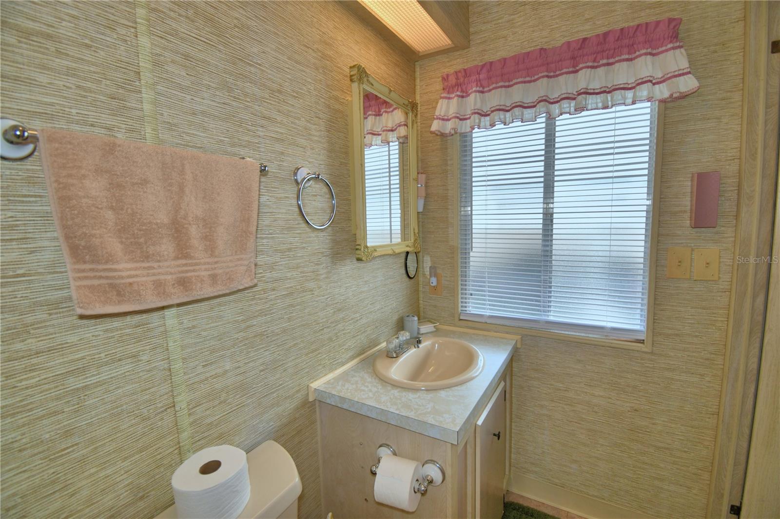 Image 38 of 66 For 4034 Rolling Oaks Drive