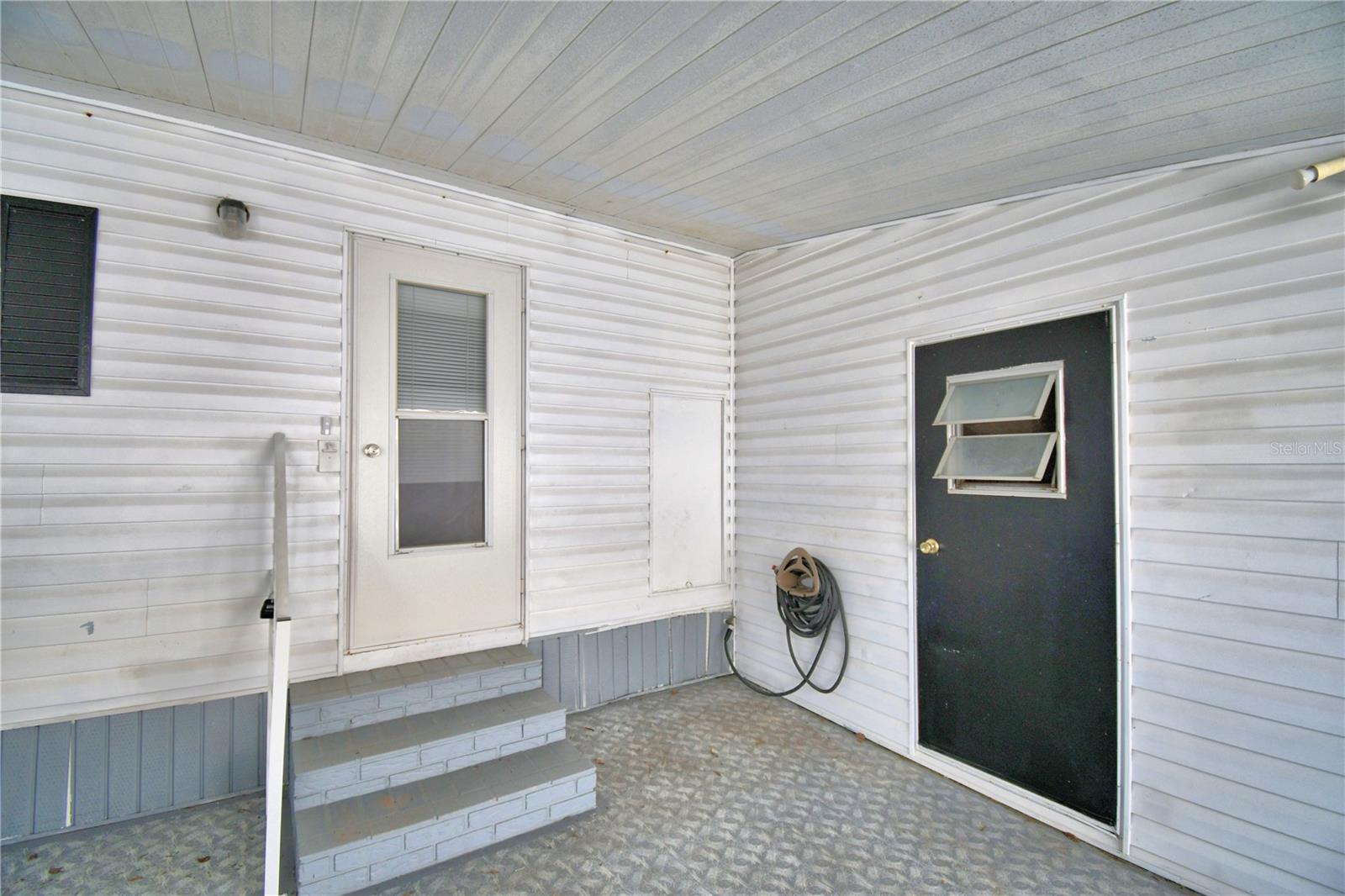 Image 4 of 66 For 4034 Rolling Oaks Drive