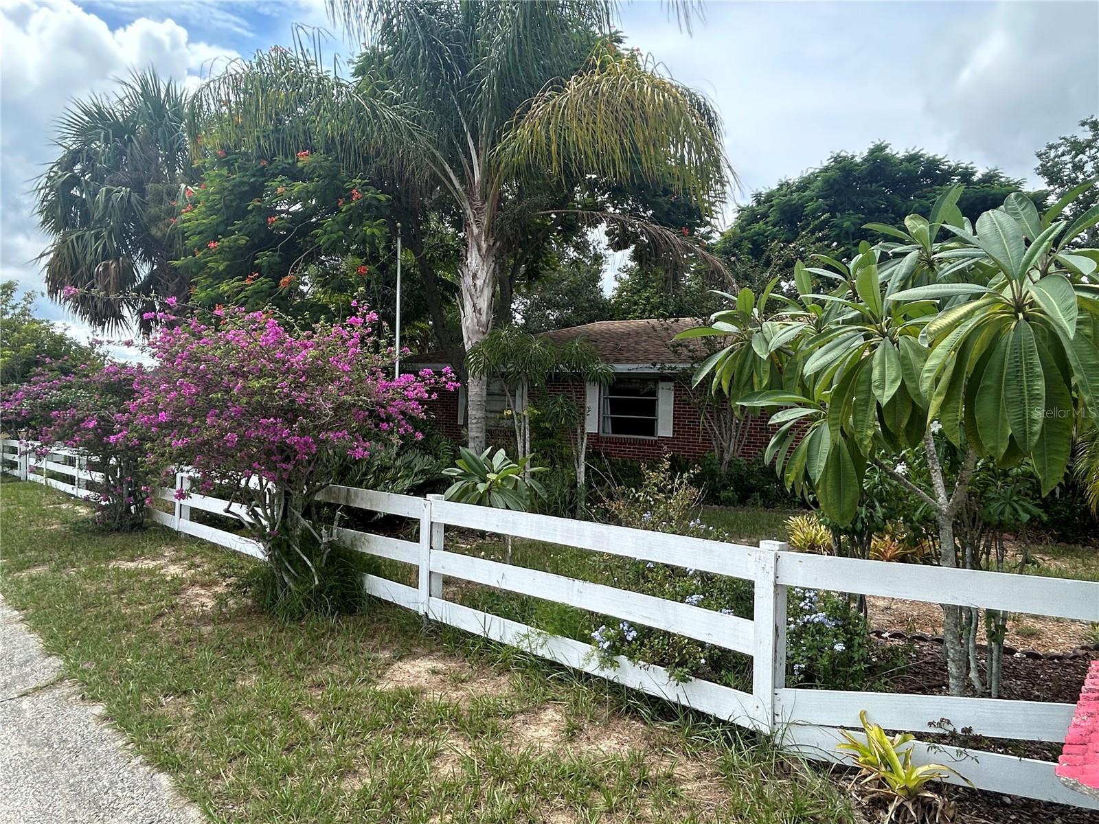 Image 8 of 69 For 1021 Highview Drive