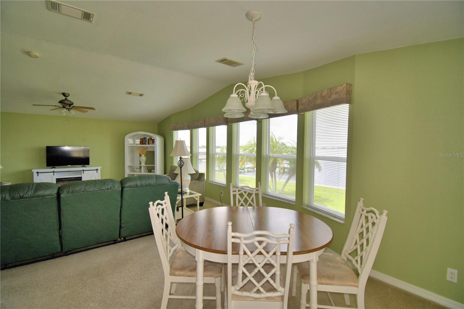 Image 10 of 56 For 492 Lakeside Ranch Circle