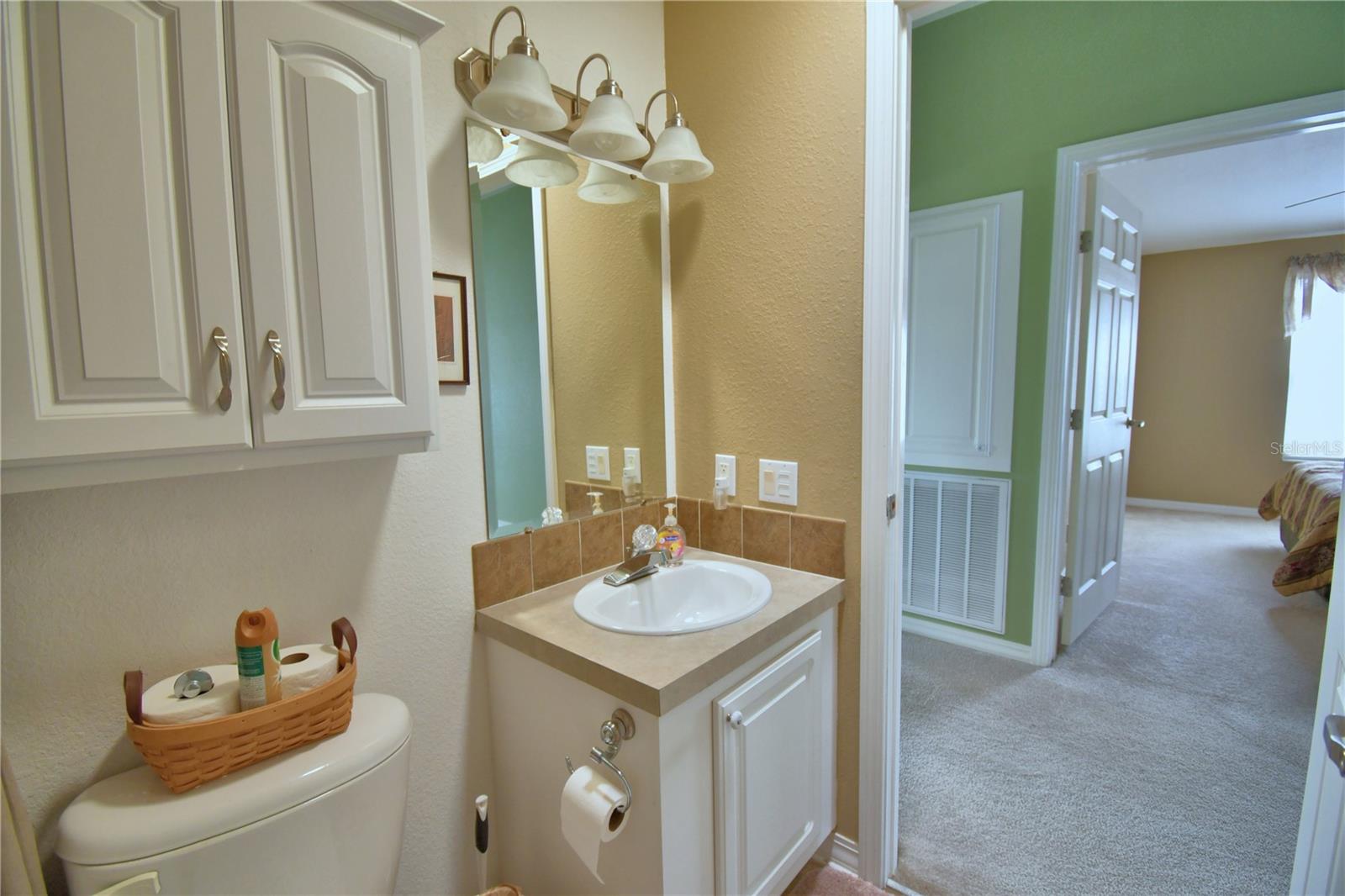 Image 32 of 56 For 492 Lakeside Ranch Circle