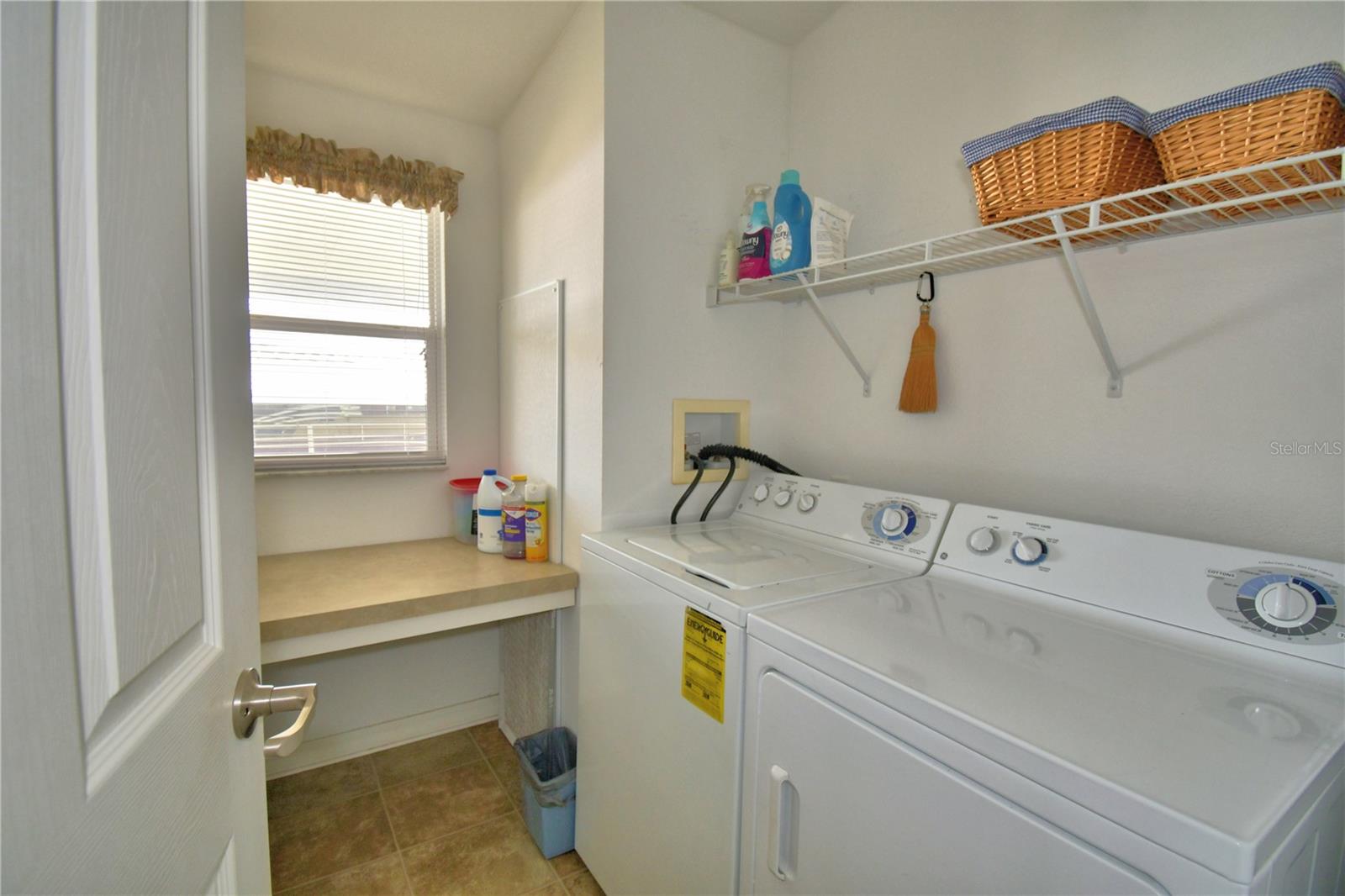 Image 33 of 56 For 492 Lakeside Ranch Circle