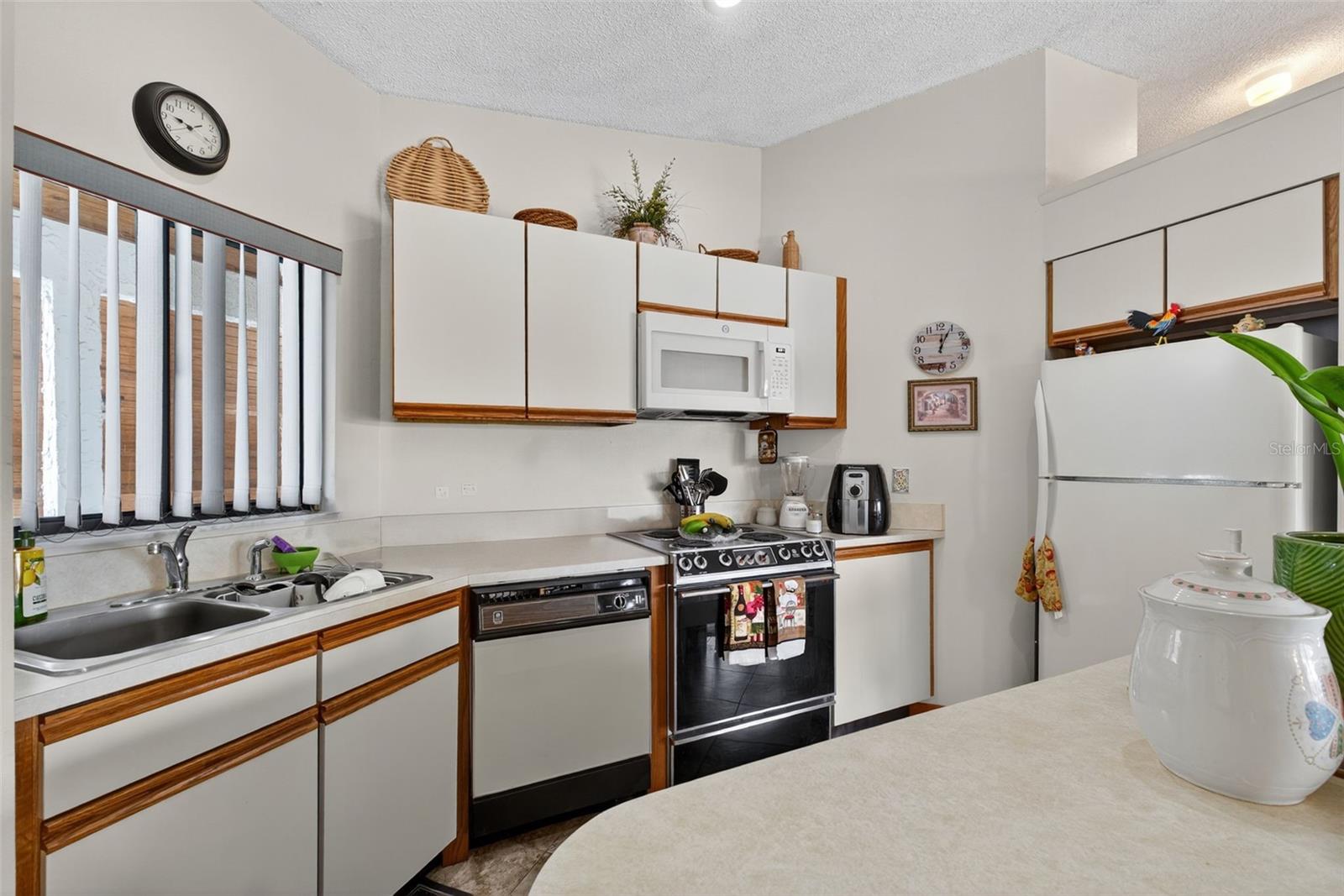 Image 8 of 40 For 4729 Casablanca C25