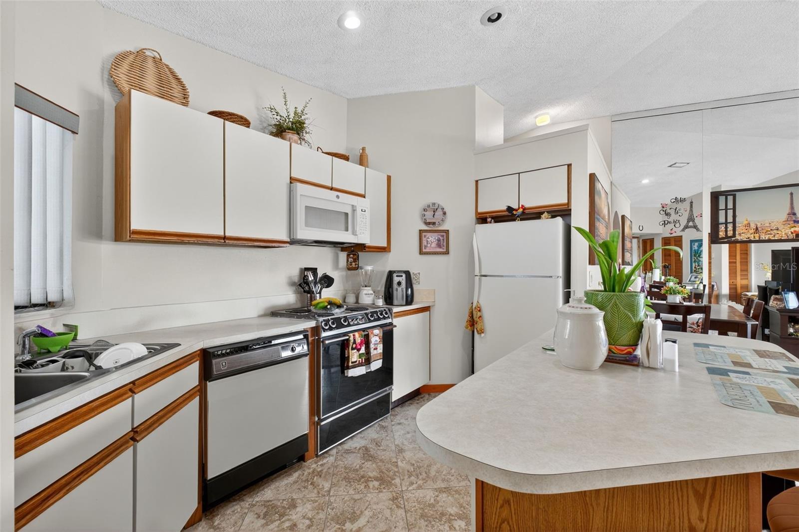 Image 9 of 40 For 4729 Casablanca C25