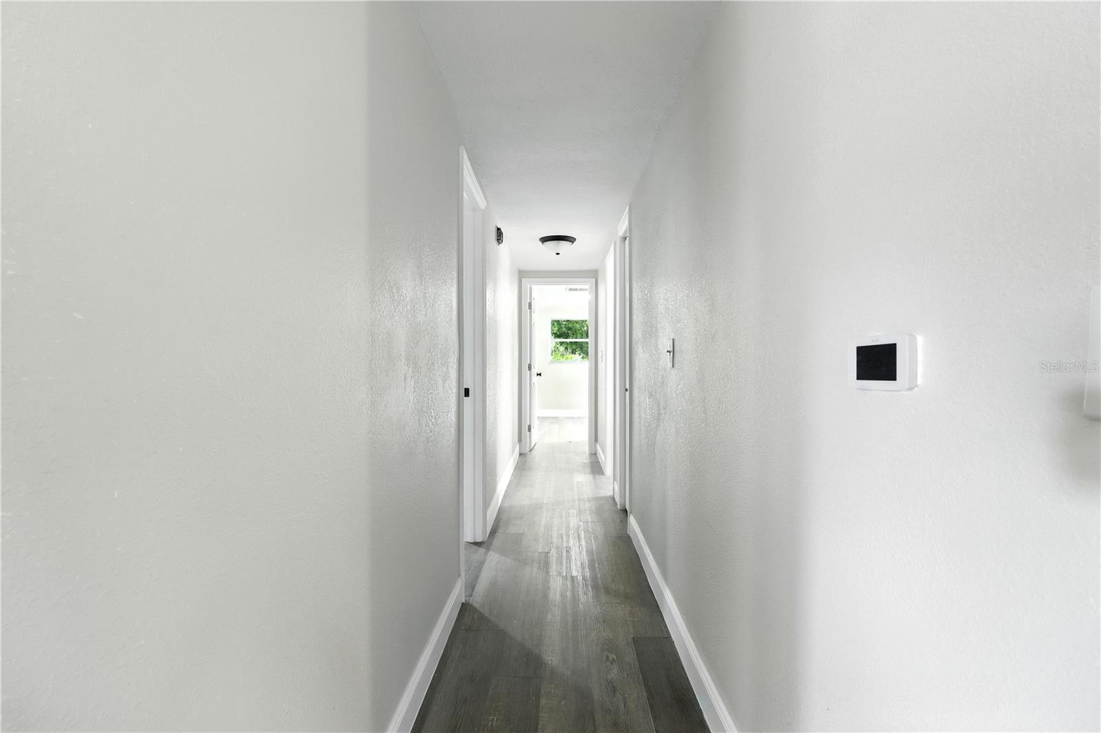 Image 21 of 41 For 8547 Horizon Lane