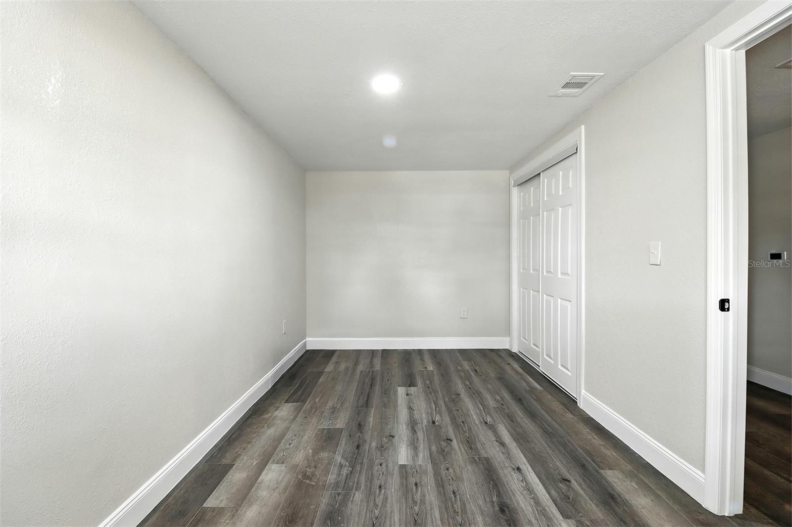 Image 23 of 41 For 8547 Horizon Lane