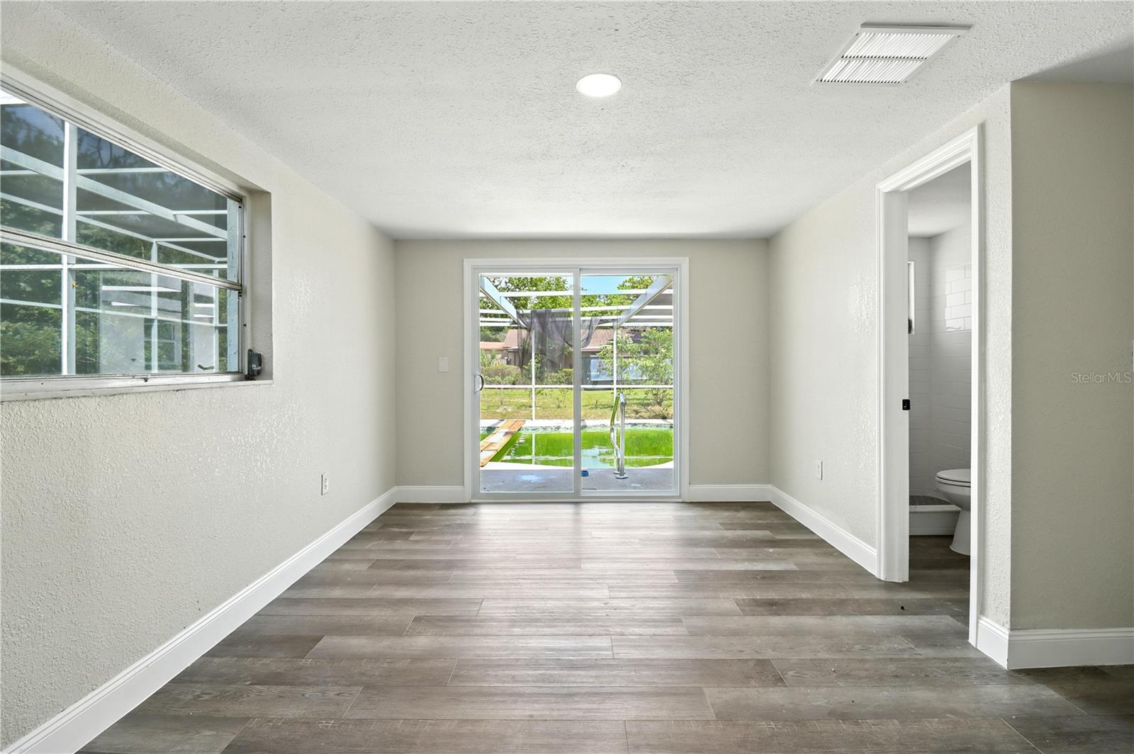 Image 28 of 41 For 8547 Horizon Lane