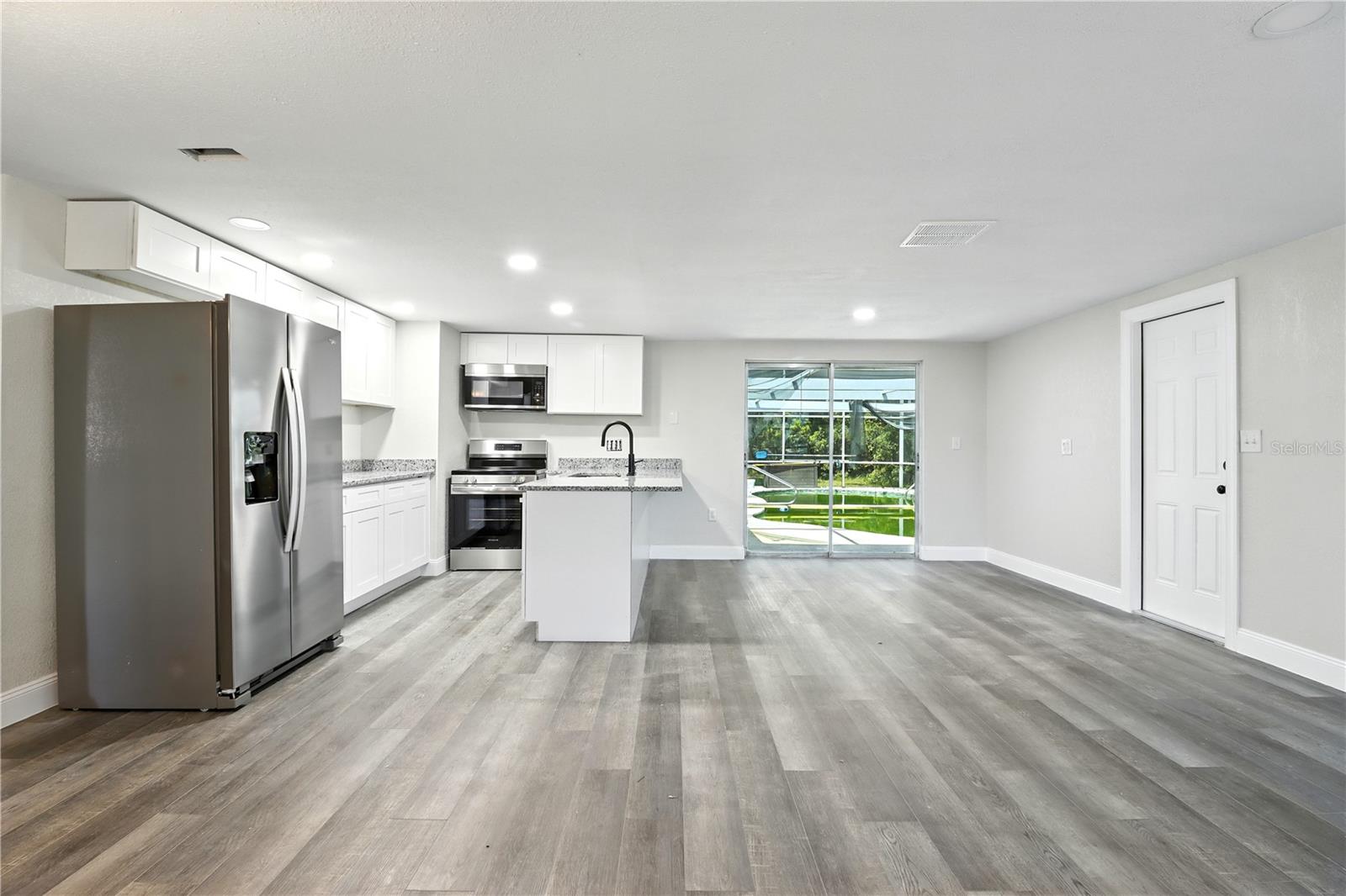Image 39 of 41 For 8547 Horizon Lane