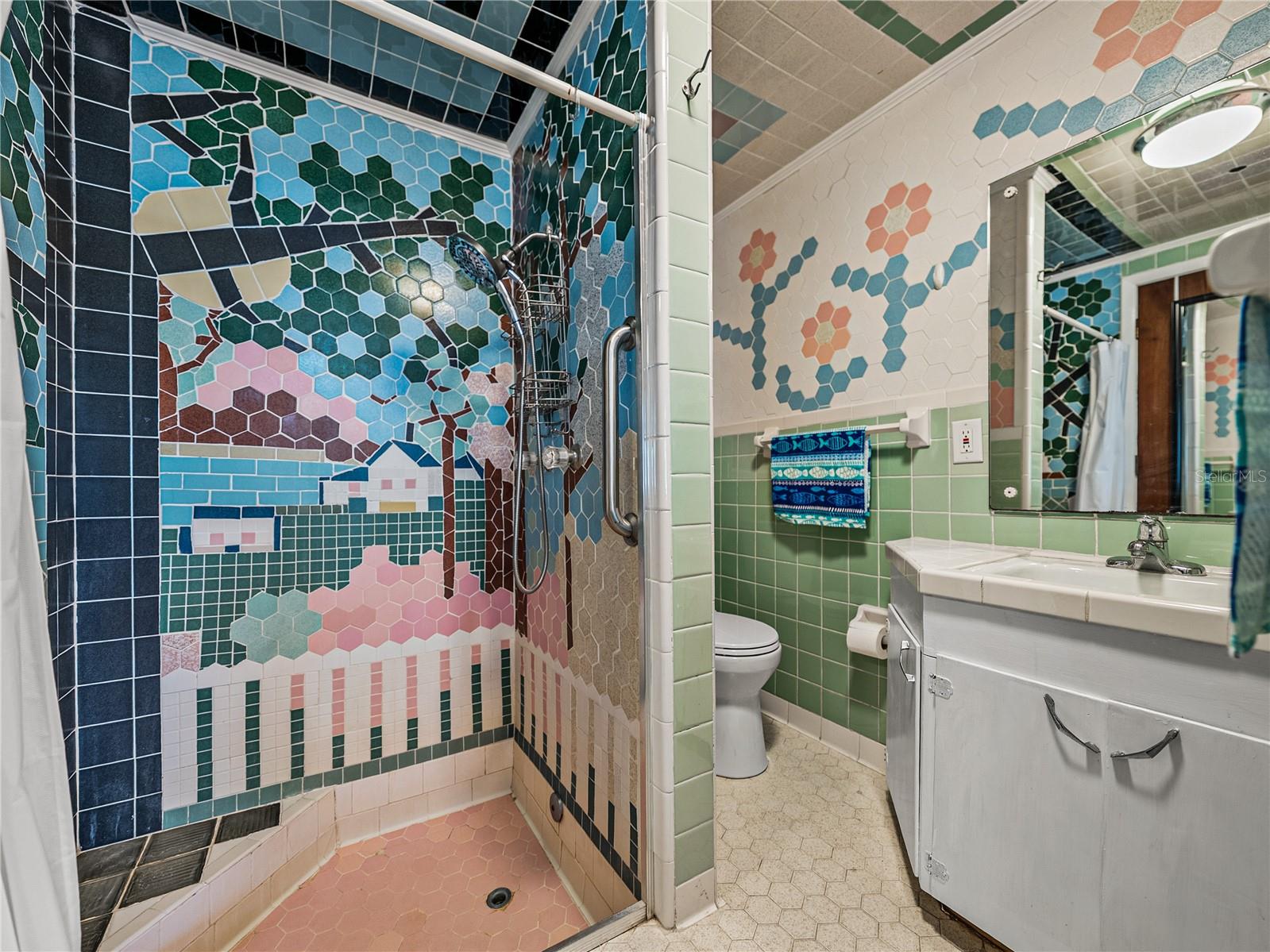 Listing photo id 61 for 724 Masterpiece Road