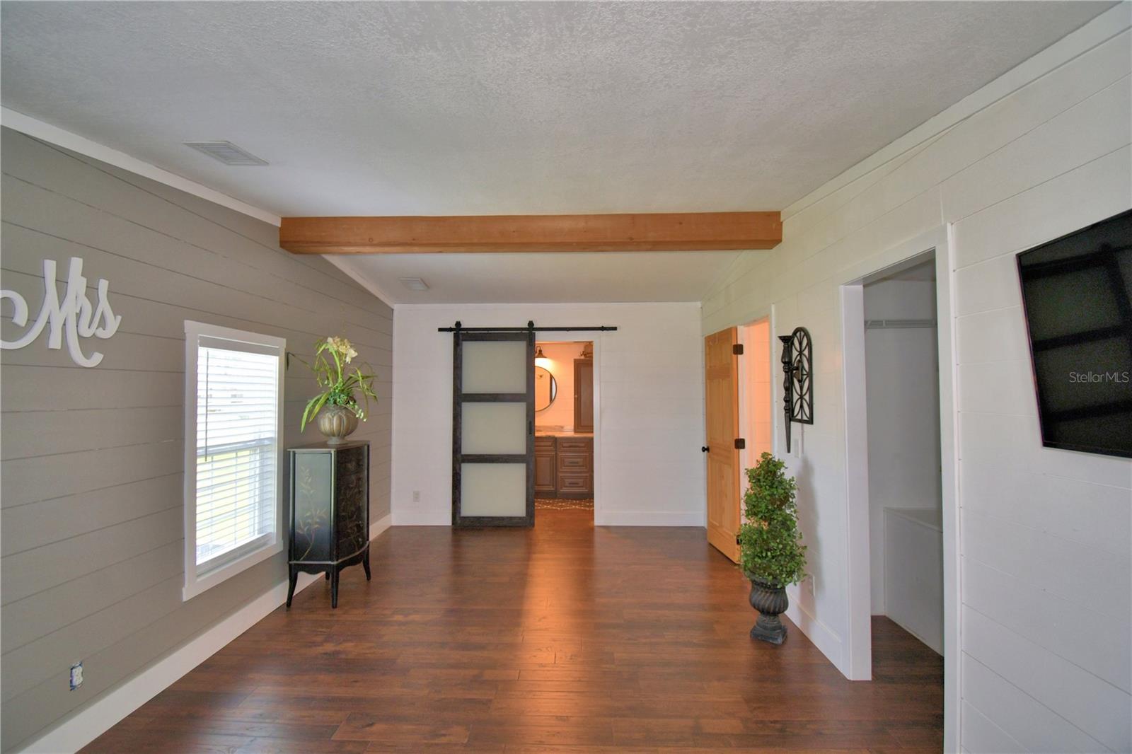 Image 34 of 43 For 117 Lake Hazel Drive Drive